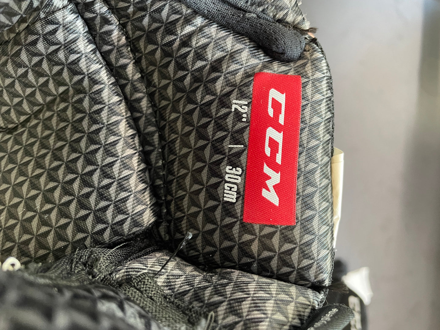 CCM Jetspeed FT390 hanskat 12”