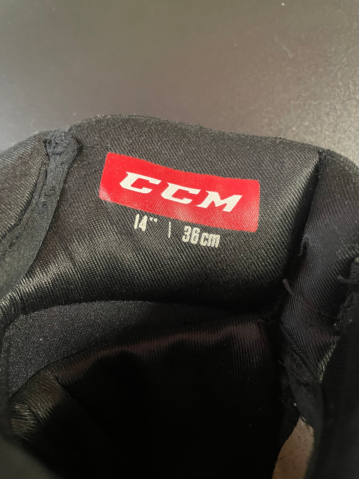CCM Pelicans 14” käytetyt pelihanskat
