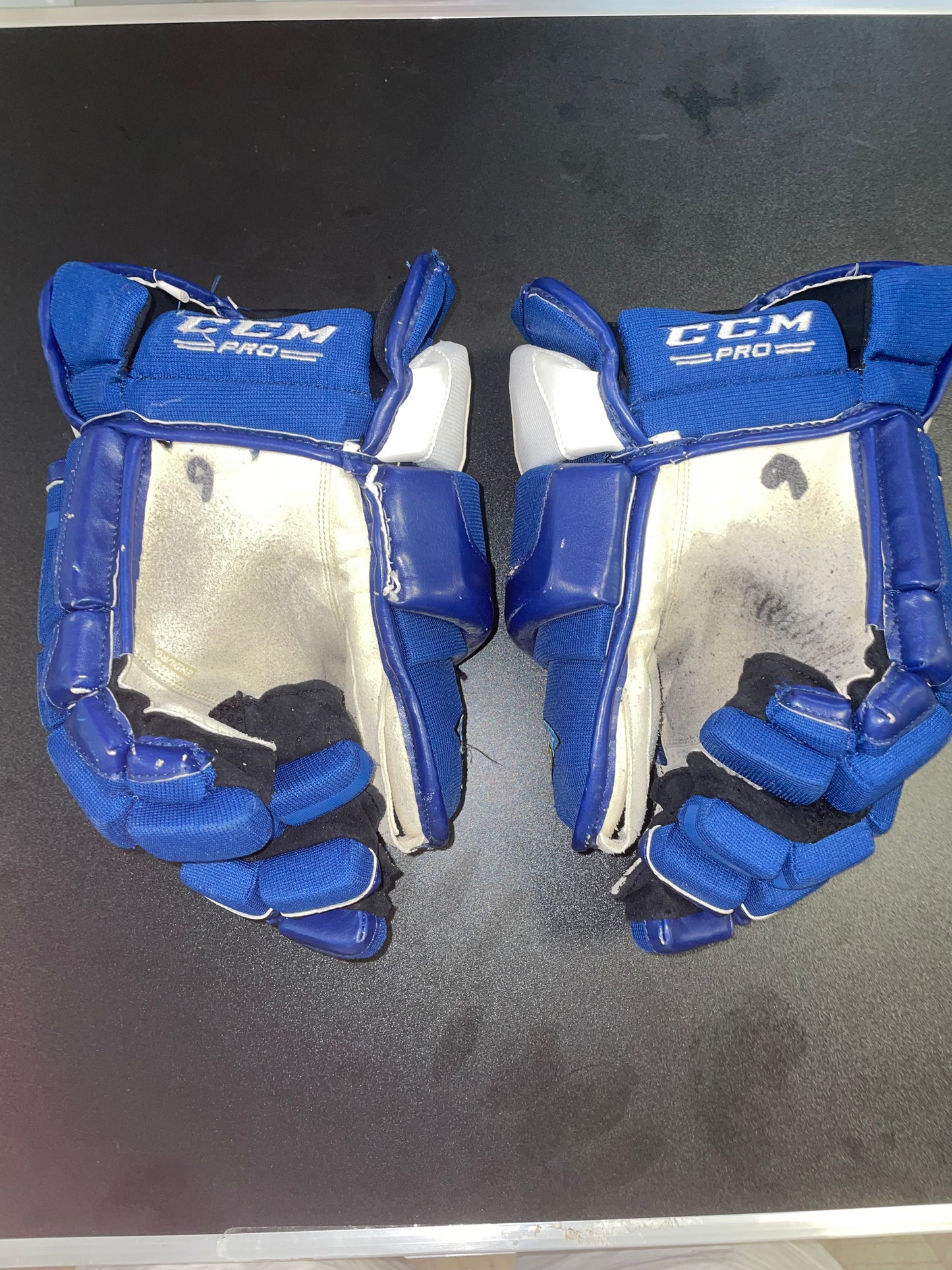 CCM Pro maajoukkuehanskat 15”