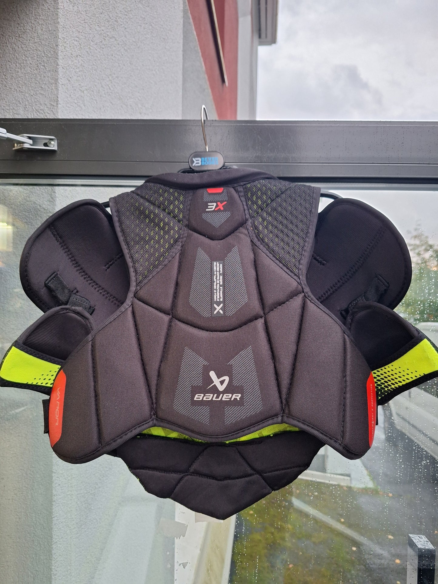 Bauer 3X käytetty ( kunto hyvä ) koko Jr S noin 130-140cm