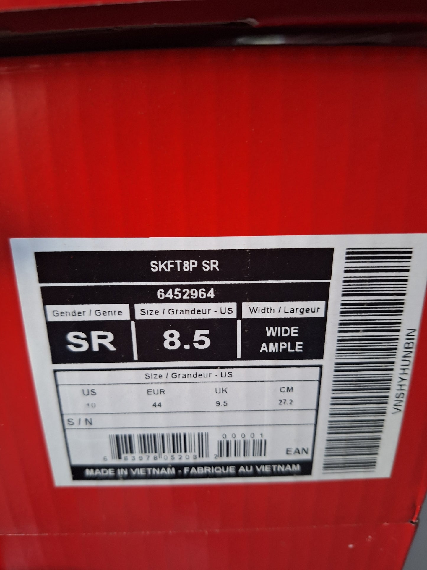 CCM FT8 PRO koko 8.5 = 44 lesti wide ample ( leveä )