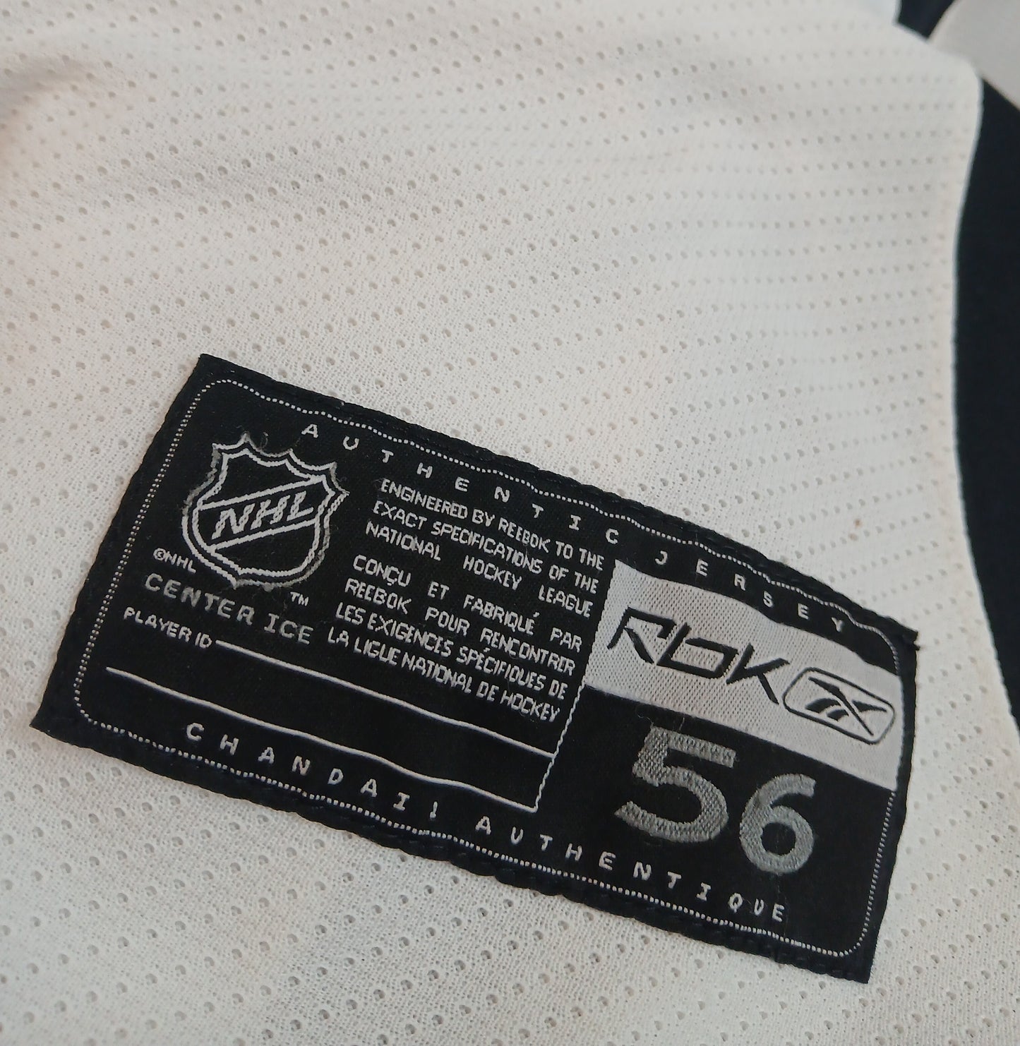 Anaheim Ducks reenipaita. Saku Koivun käytössä ollut.