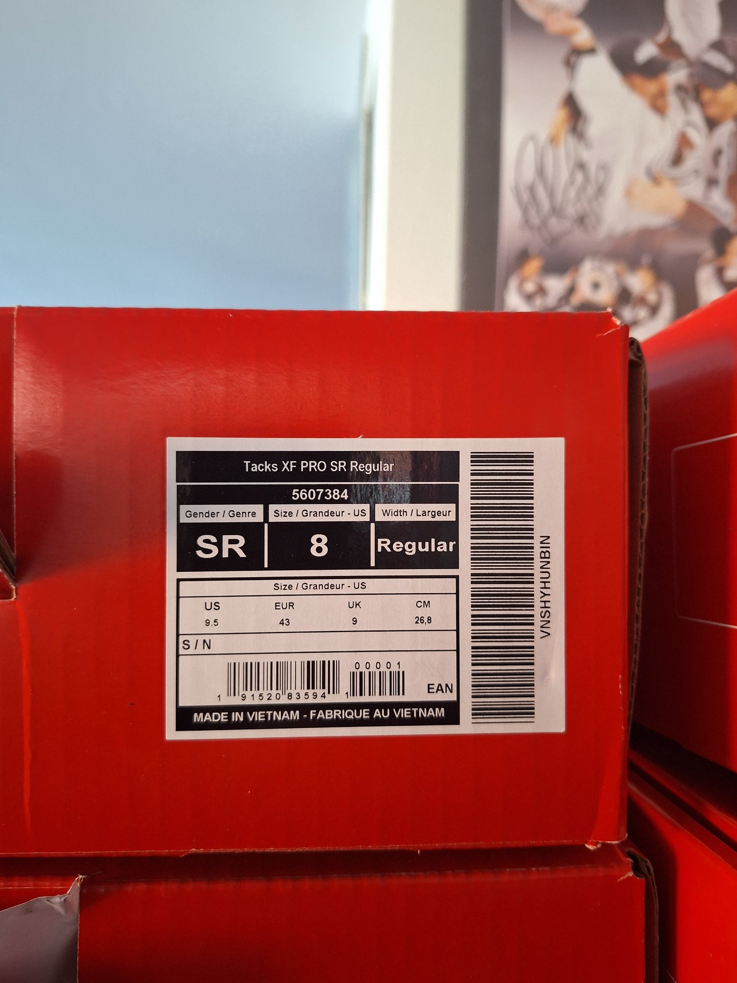 CCM XF PRO koko 8 = 43 lesti Regular SUOMEN HALVIN