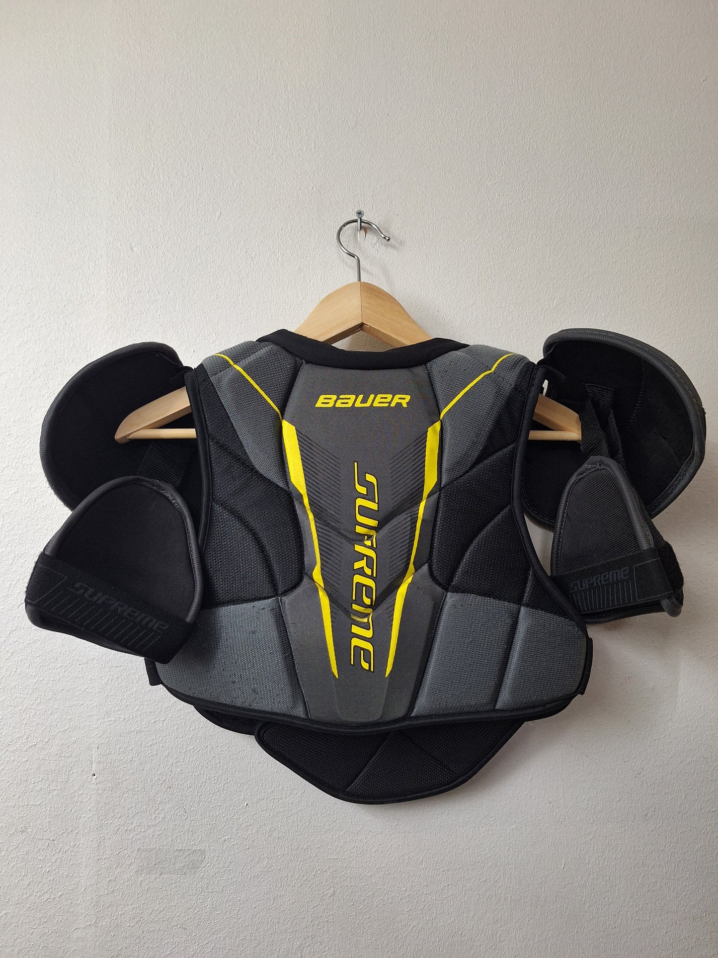 Bauer Supreme s150 Sr S käytetty