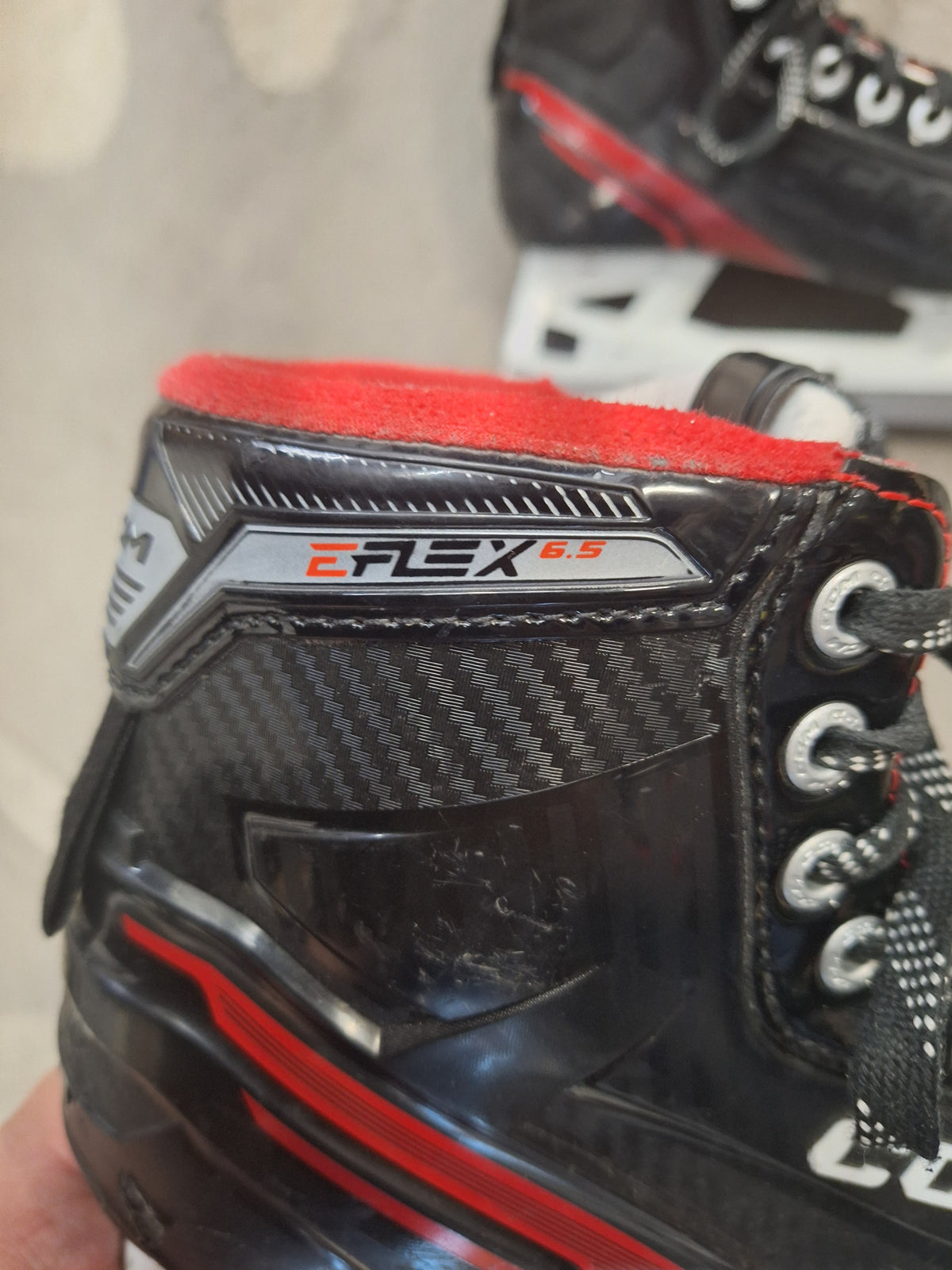 CCM EFlex 6.5 koko 4 = 37.5 lesti regular kunko ok