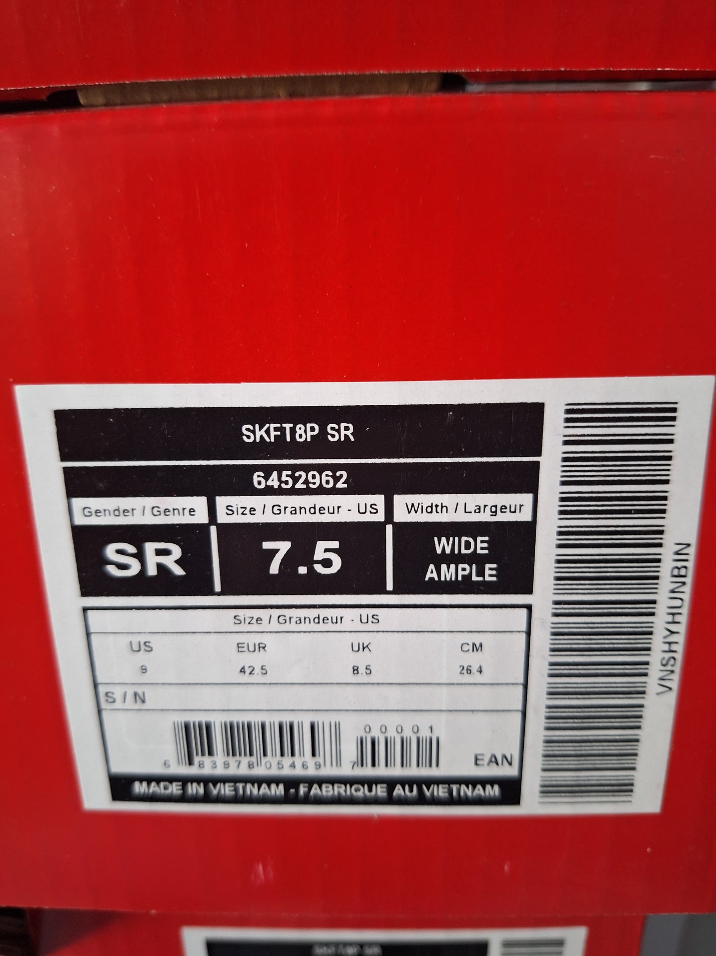 CCM FT8 PRO koko 7.5 = 42.5 lesti wide ample ( leveä )