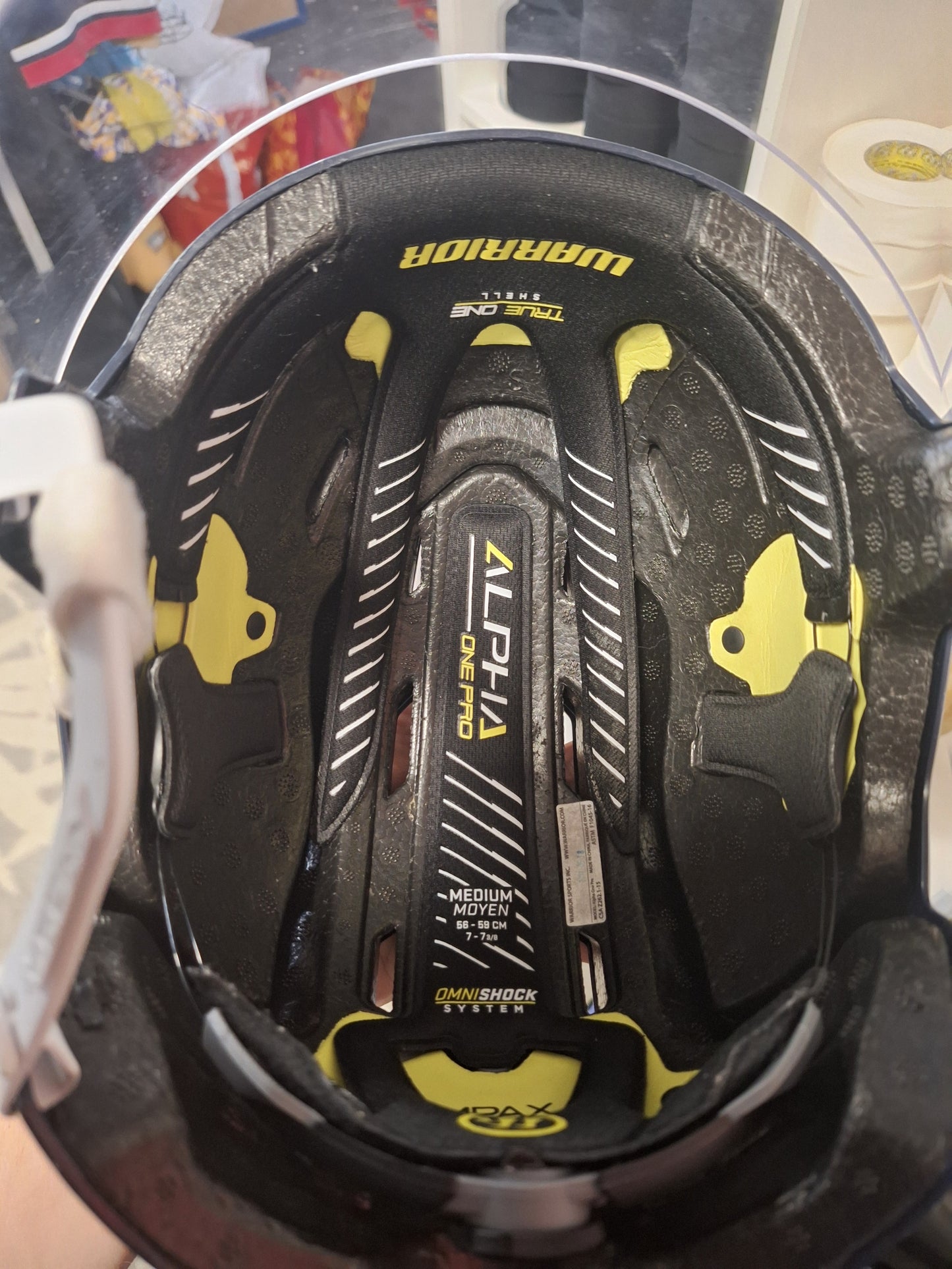 Petteri Lindbhom Beijing 2022 kypärä. Warrior alpha koko Medium