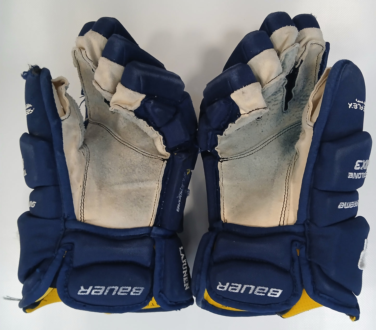 Bauer supreme mx3 hanskat.
