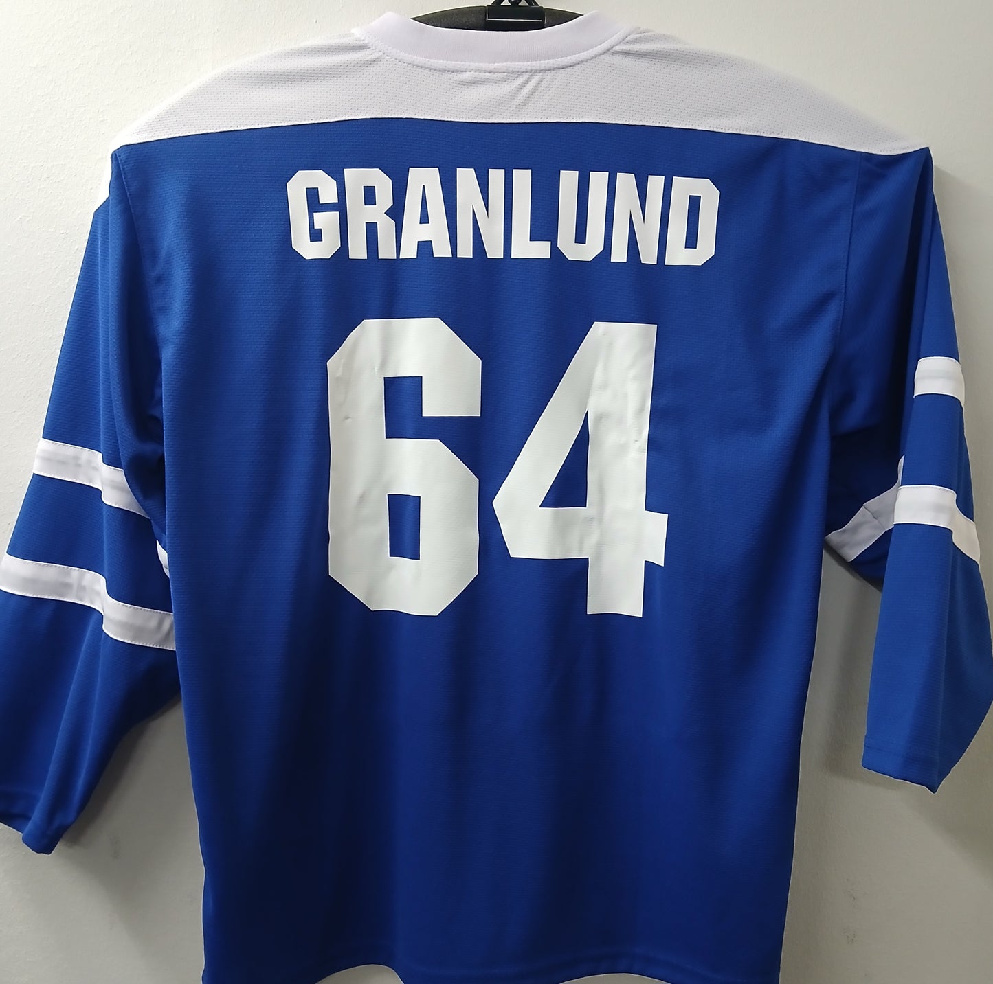 Suomi retropaita, Granlund #64
