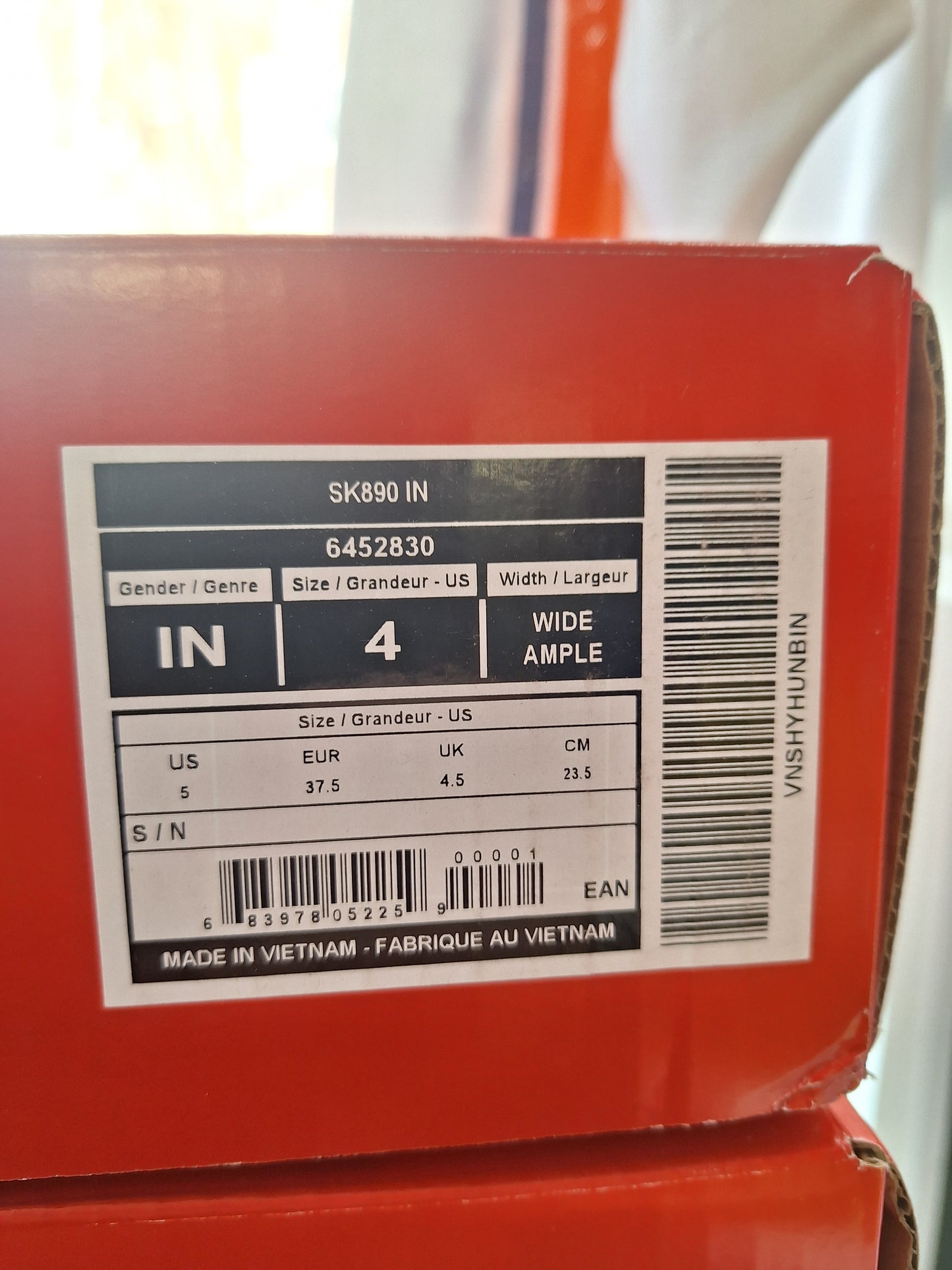 CCM FT890 Int koko 4 = 37.5 lesti Wide SUOMEN HALVIN