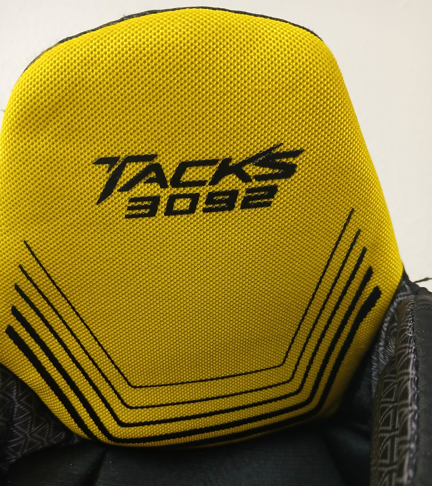 CCM Tacks 3092 housut. Jr M koko