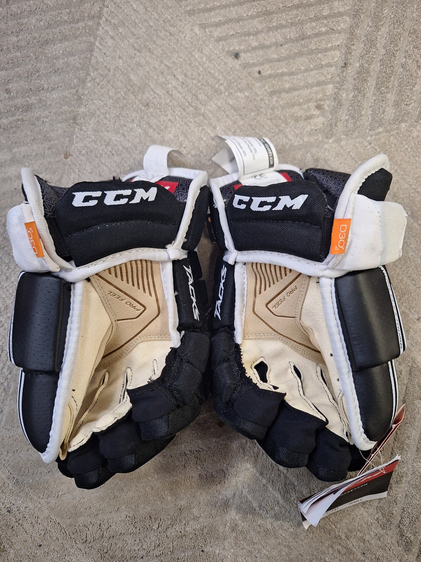 CCM 4R PRO2 koko 13