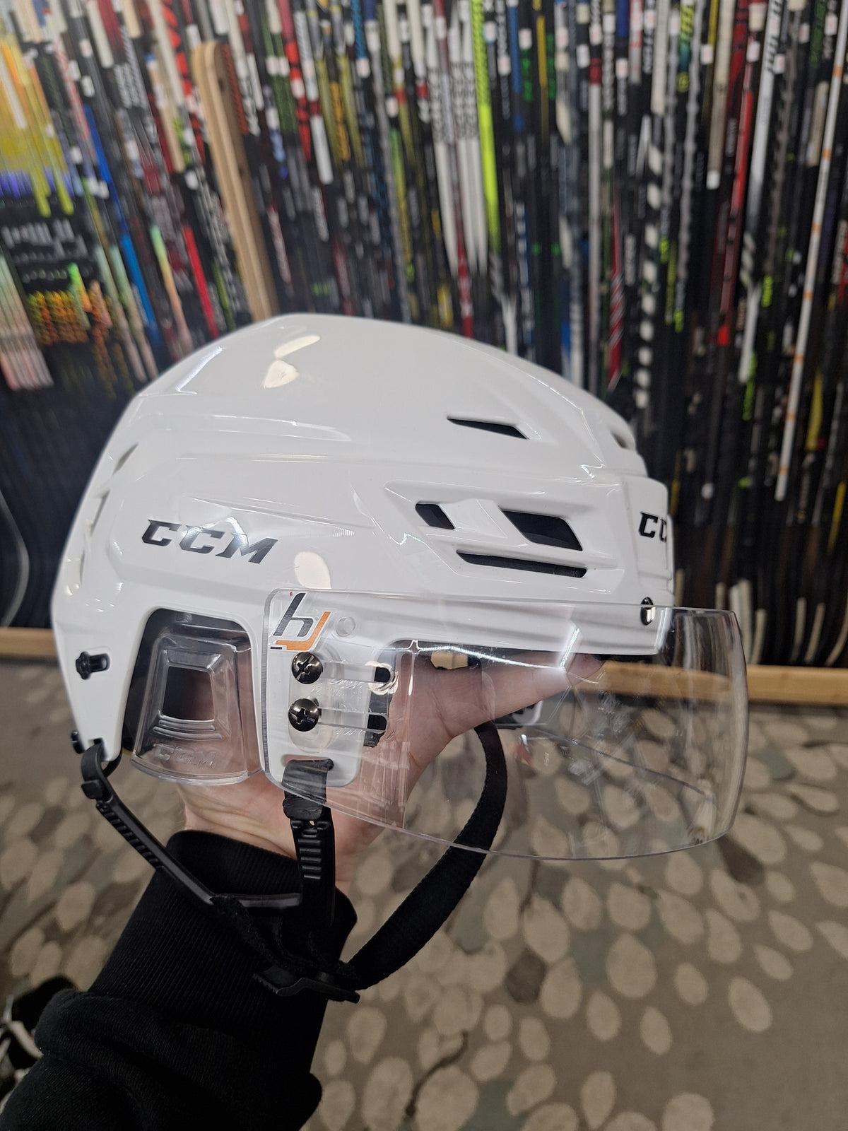 CCM 310 visiirillä kunto ok! Kypärän koko Sr L!