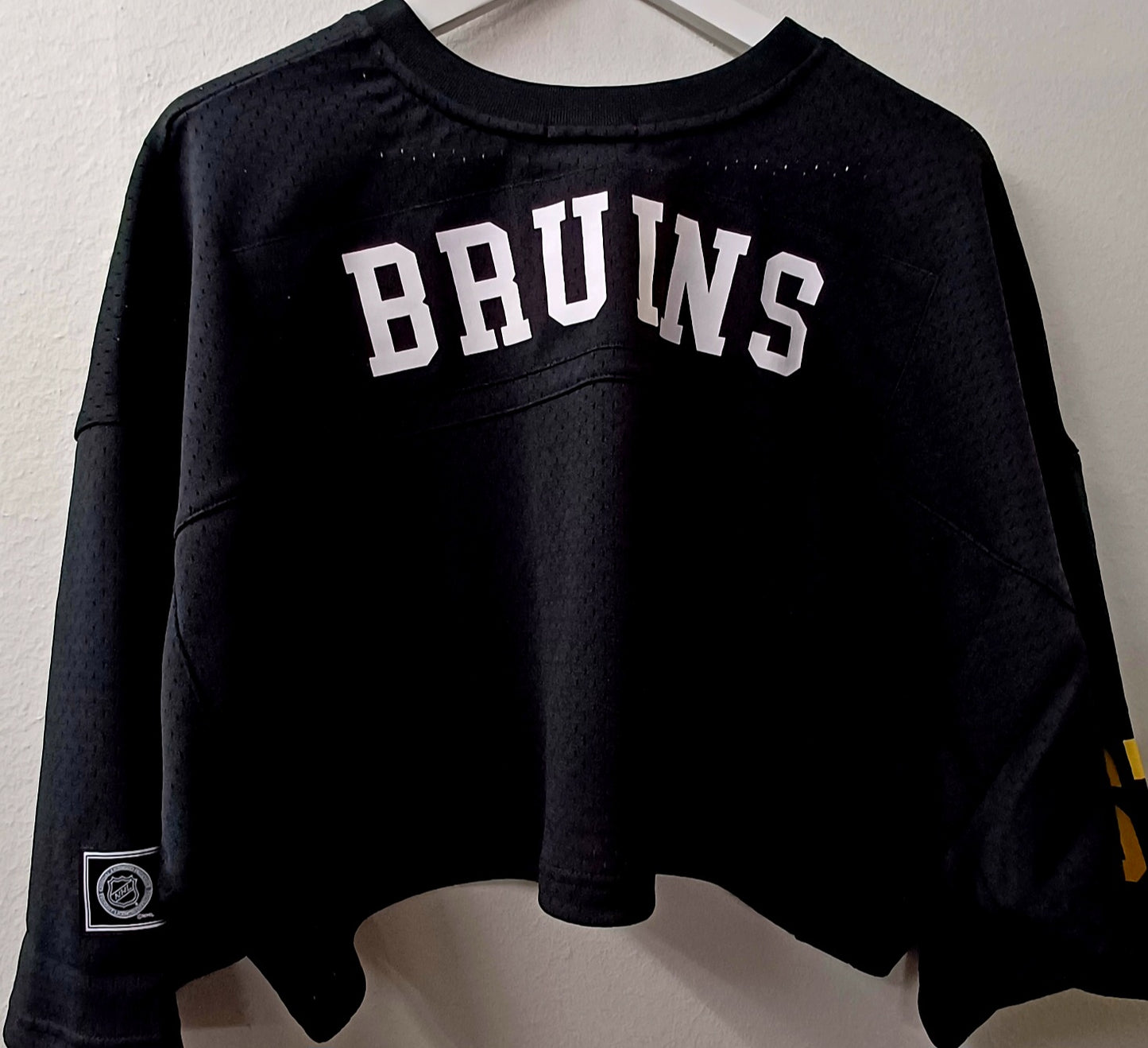 Naisten Boston Bruins crop top-paita