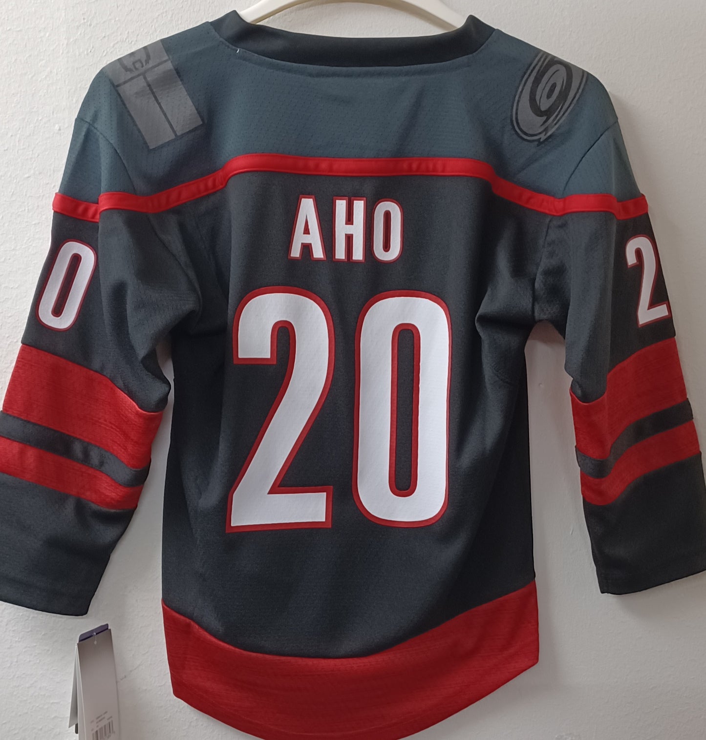 Carolina Hurricanes "Aho". Youth koot.