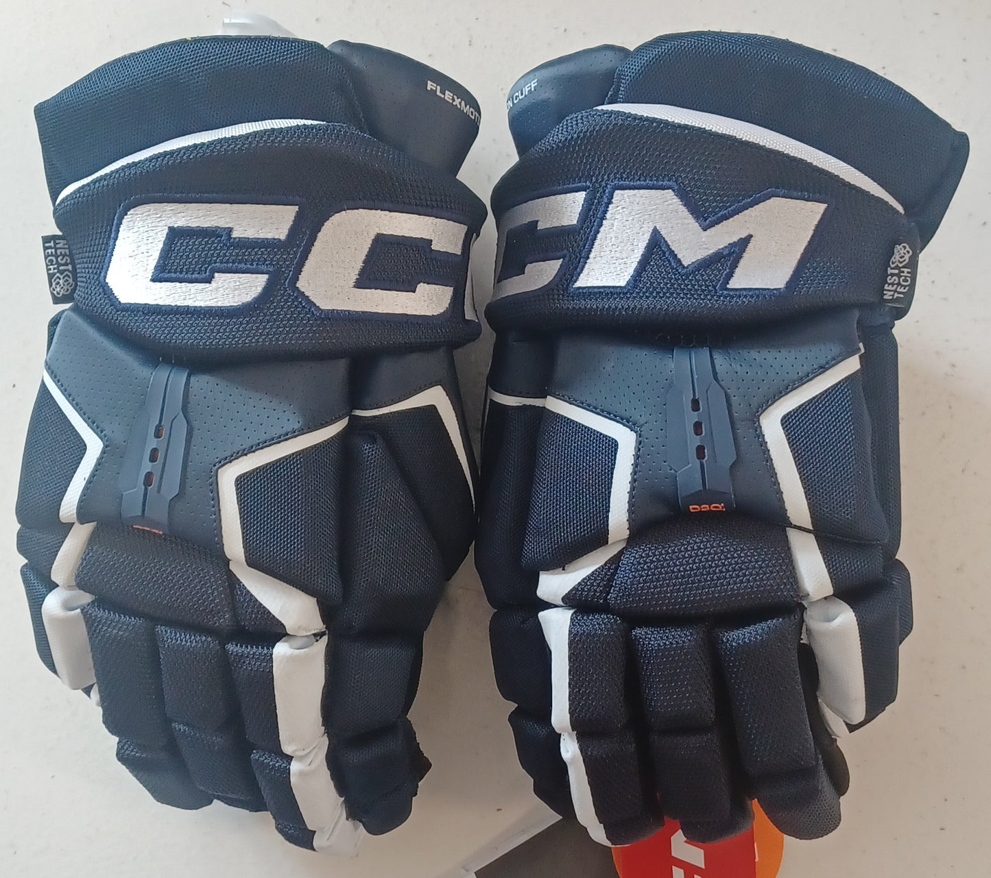 CCM AS-V Pro hanskat