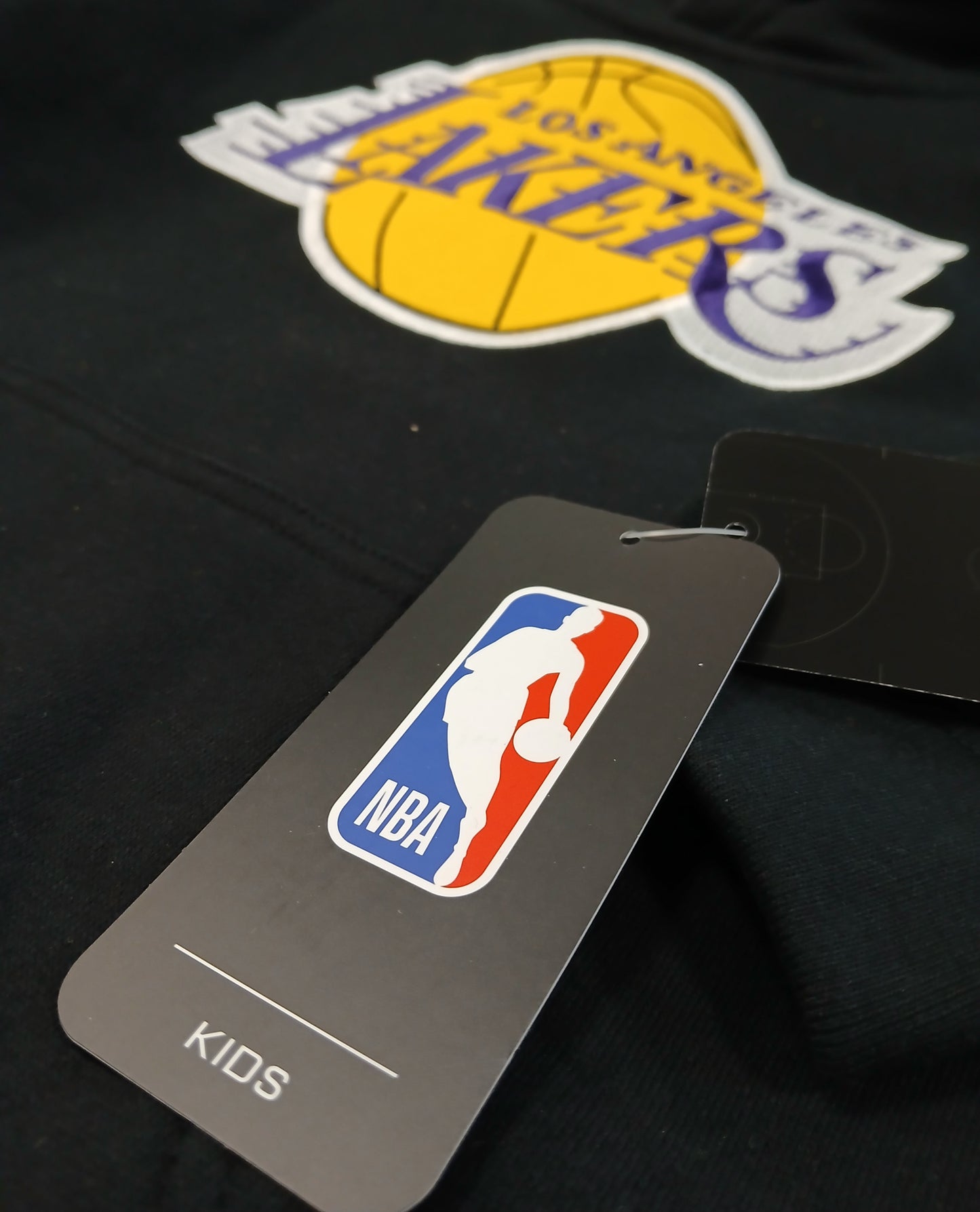 Los Angeles Lakers huppari. Lasten koko.