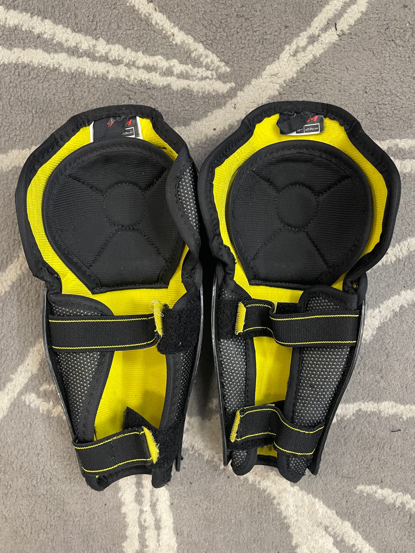 CCM Tacks 3092 Jr 9”