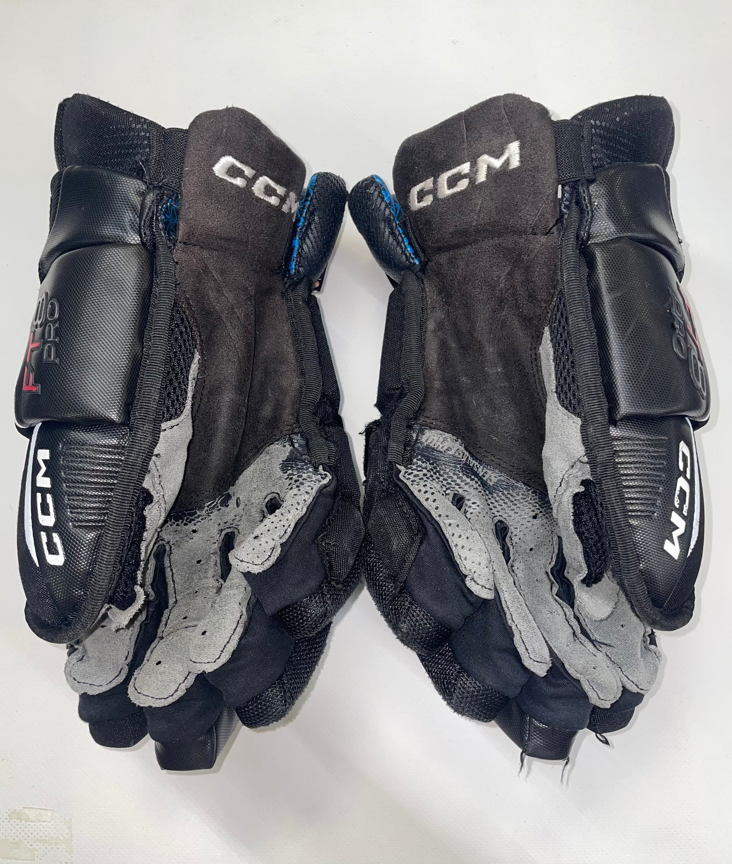 CCM FT8 pro hanskat 14”
