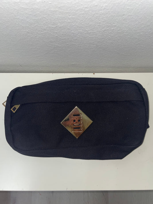 Premium black Vyölaukku