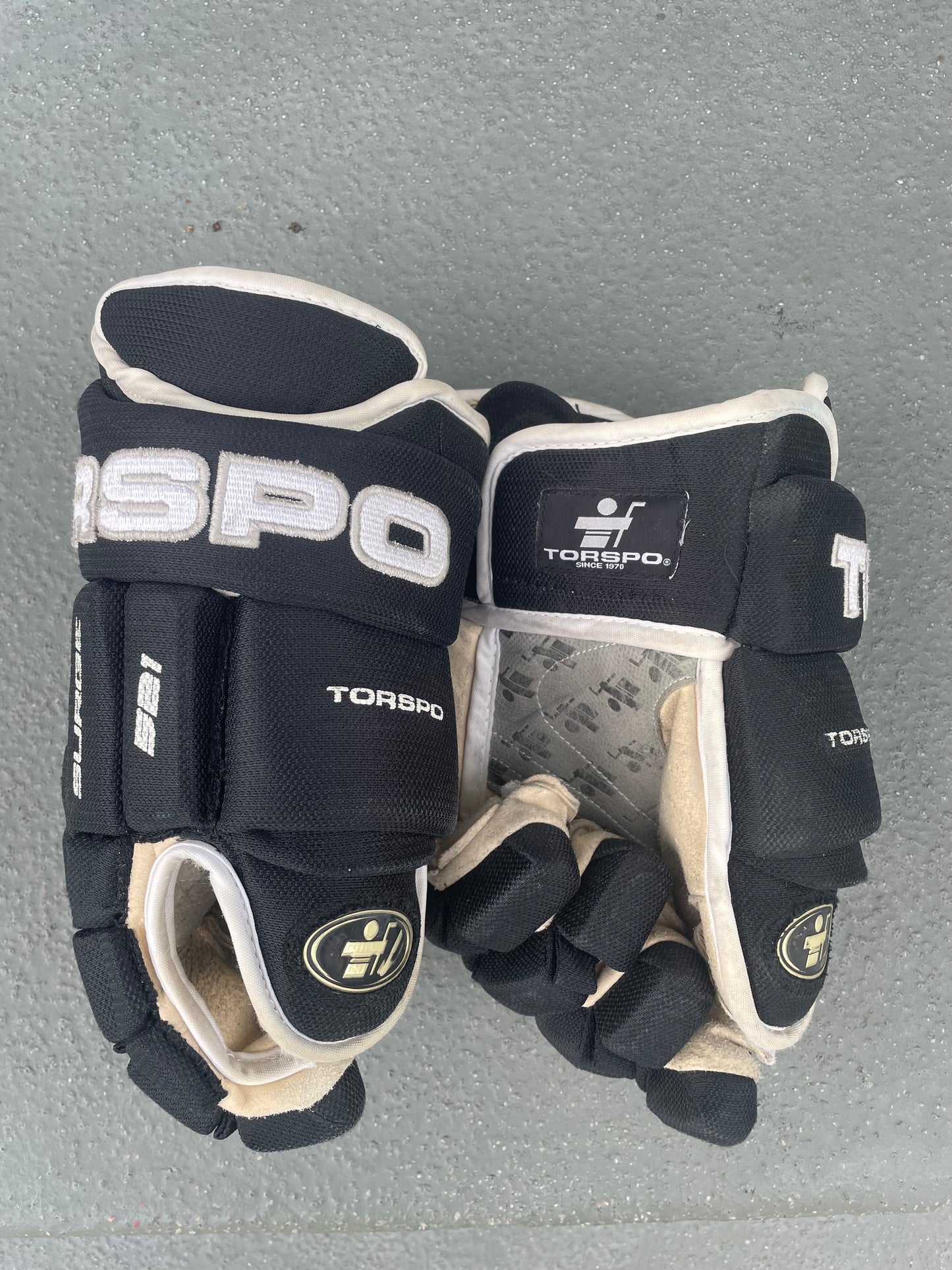 Torspo Surge 521 hanskat 14”