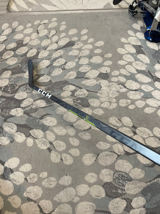 CCM Trigger 3D ( Puljujärvi ) flex 80 175cm uusi