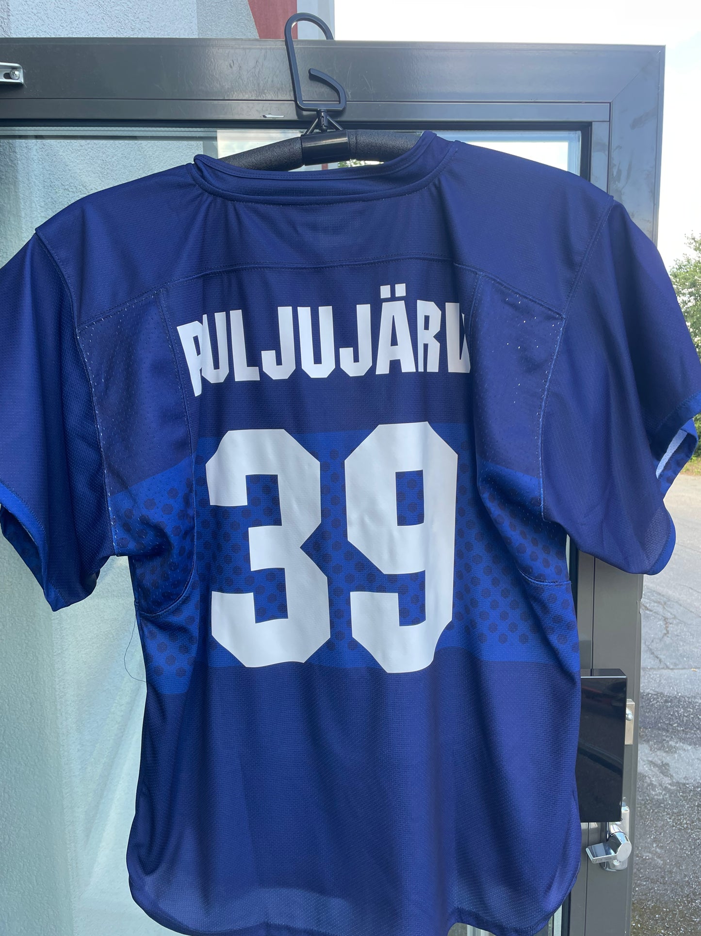 Lyhythihainen ( Puljujärvi ) Suomipaita