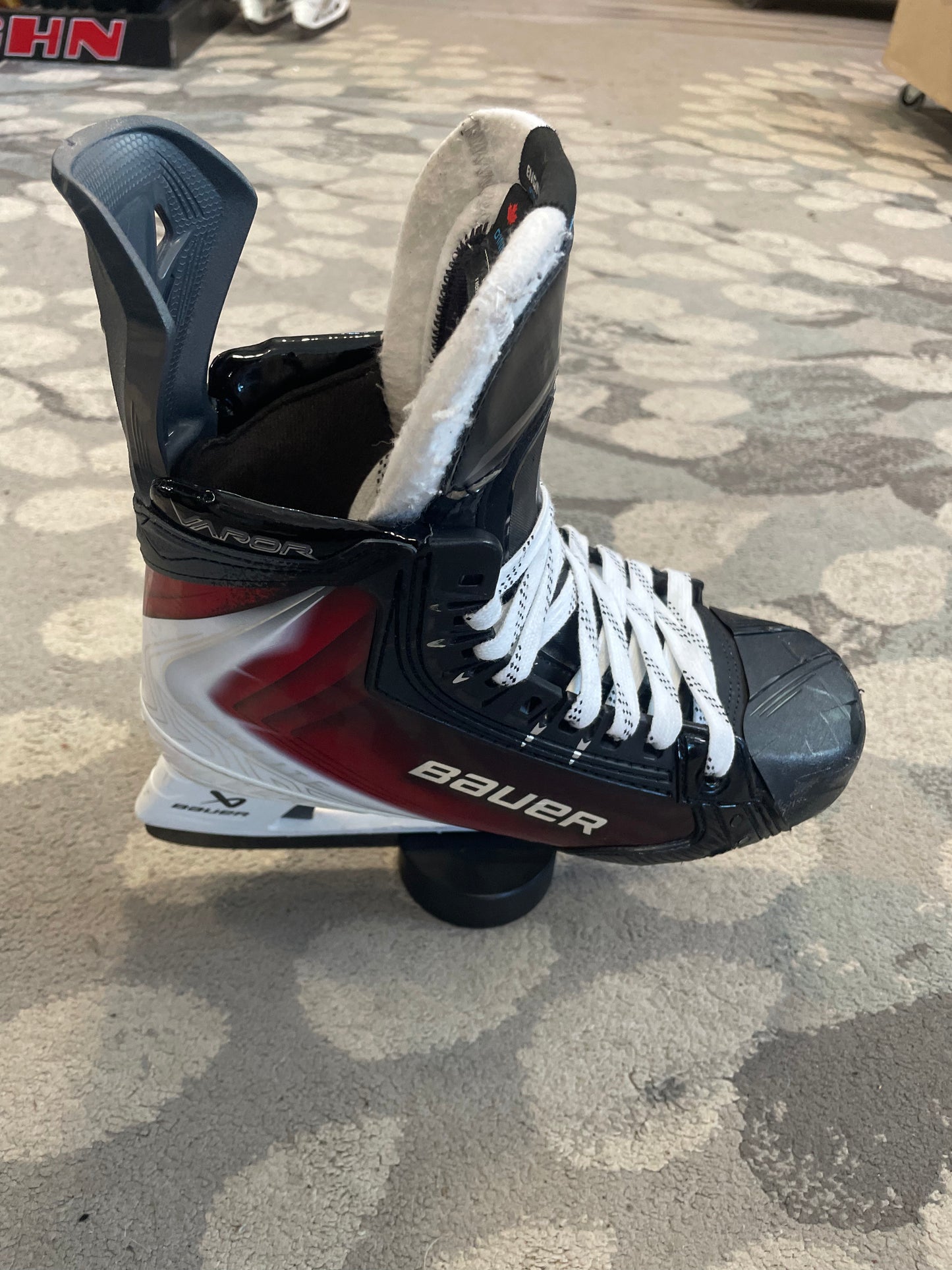 Bauer Vapor Flylite ( Liedes custom ) koko 8