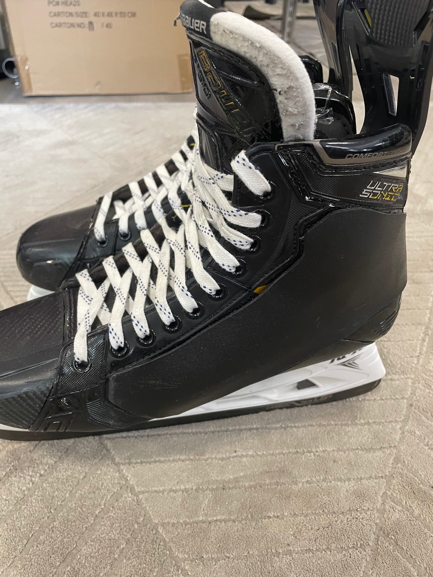 Bauer Ultrasonic koko 46 / 10.5 (2 kertaa käytetty)