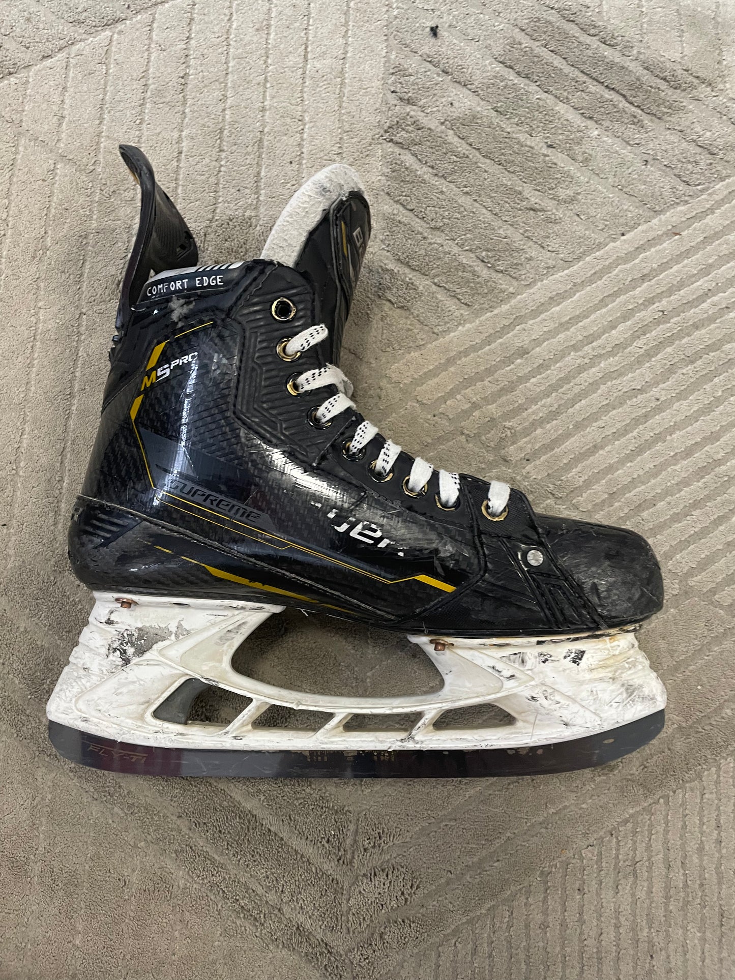 Bauer Supreme M5 Pro koko 42 / 7