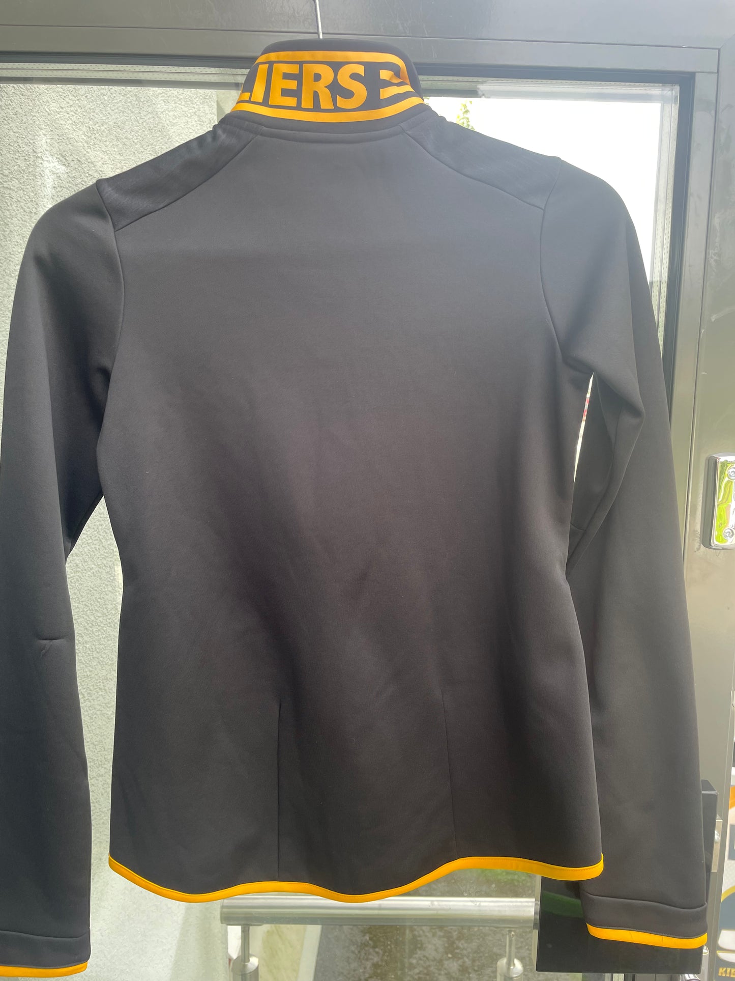 Cleveland Cavaliers pusero koko XS