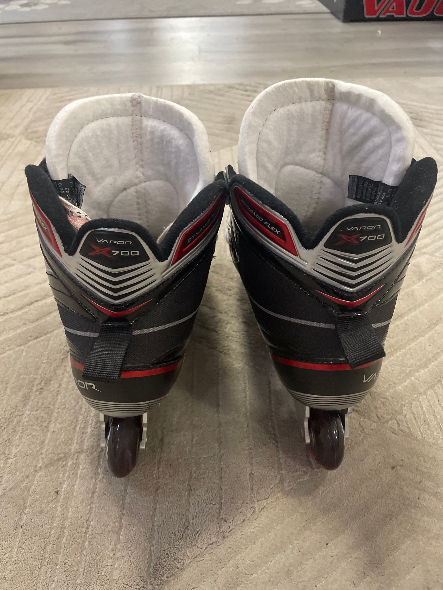 Bauer Vapor X700 rullakiekko mv-luistin koko 9.5 / 45