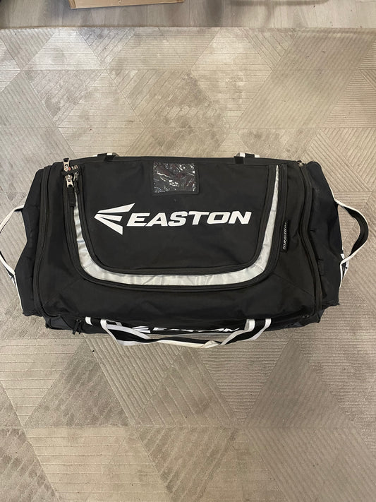 Easton Synergy rullattava pelikassi