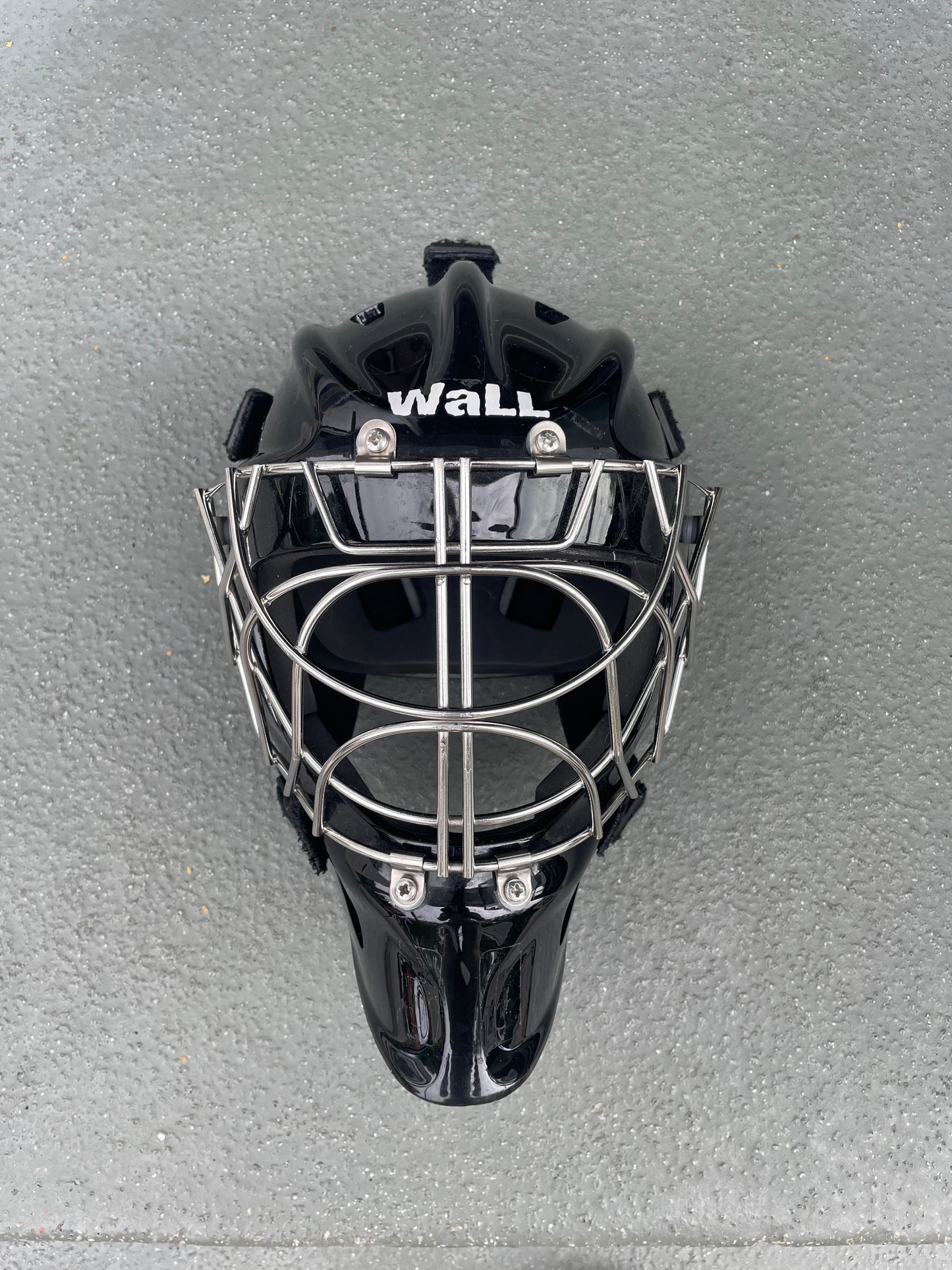 WALL W1 jr maalivahdin kypärä