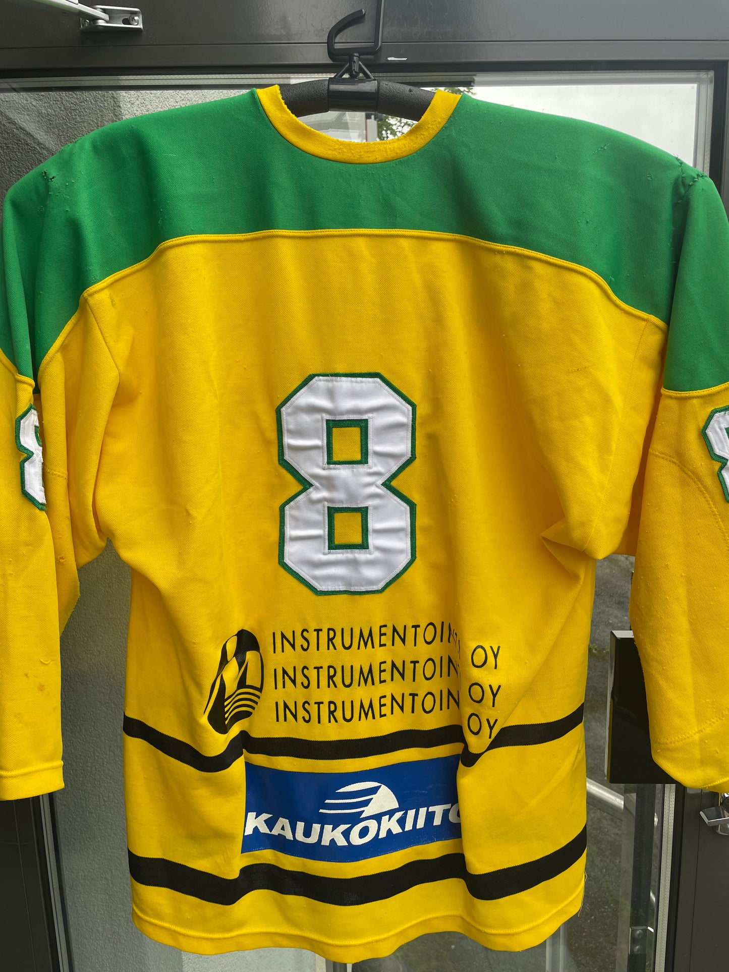Ilves retropaita