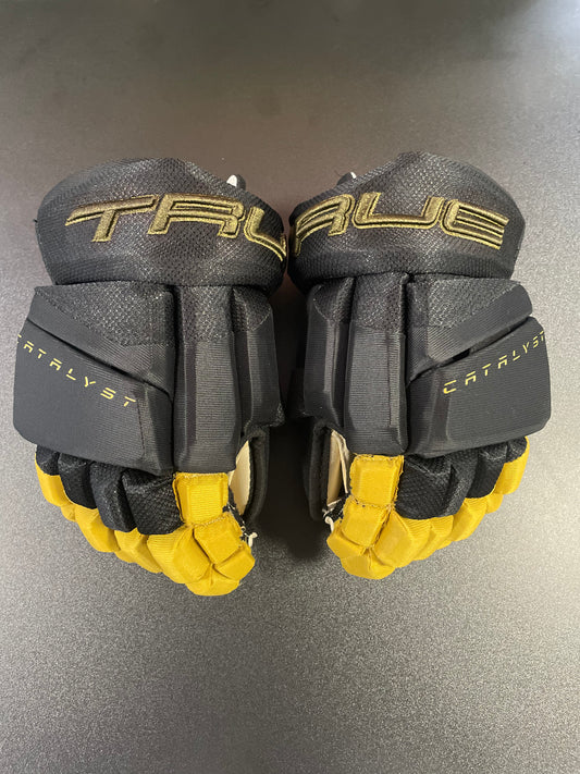 TRUE Catalyst 12” hanskat