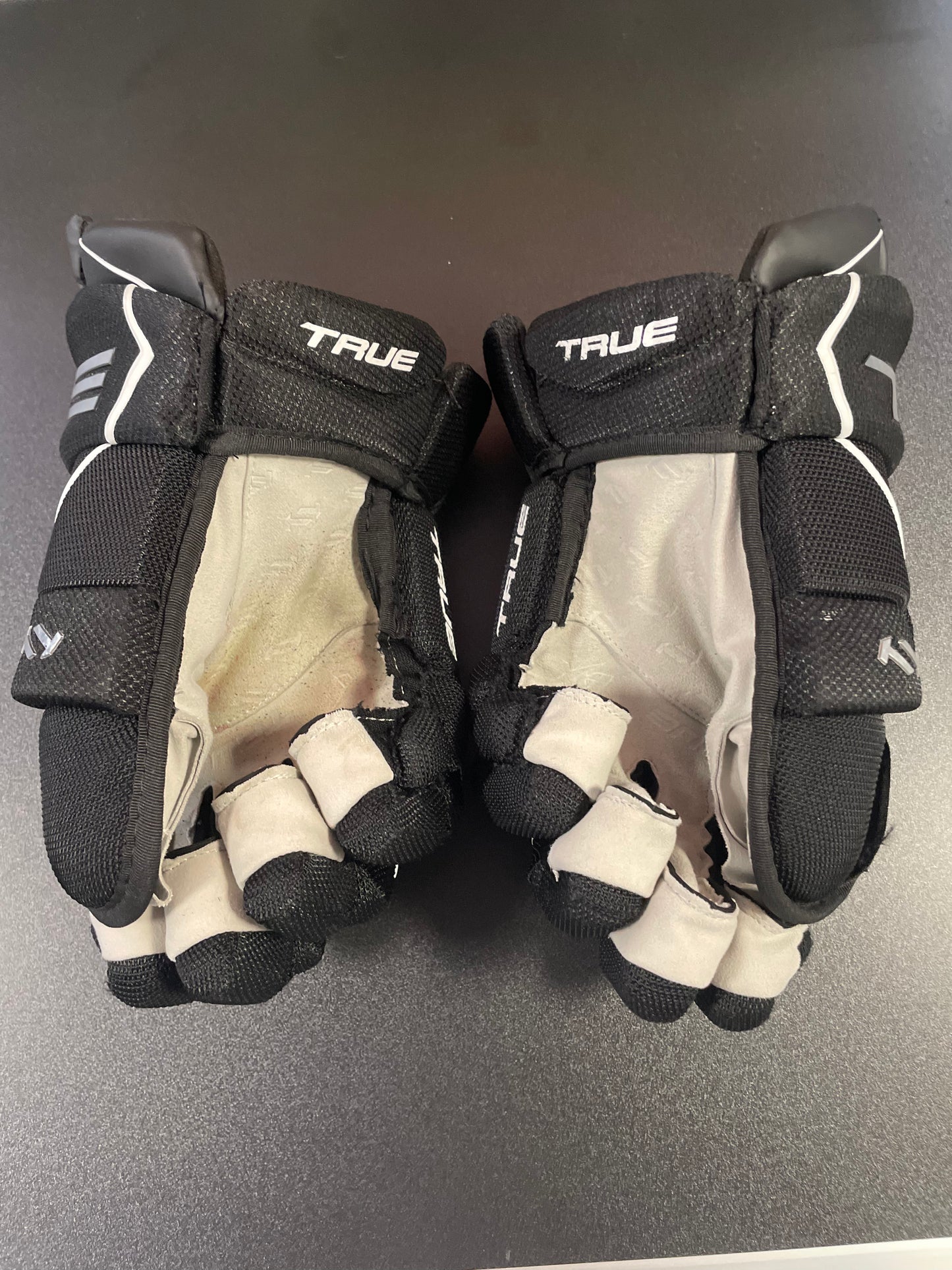 True Catalyst 13” hanskat
