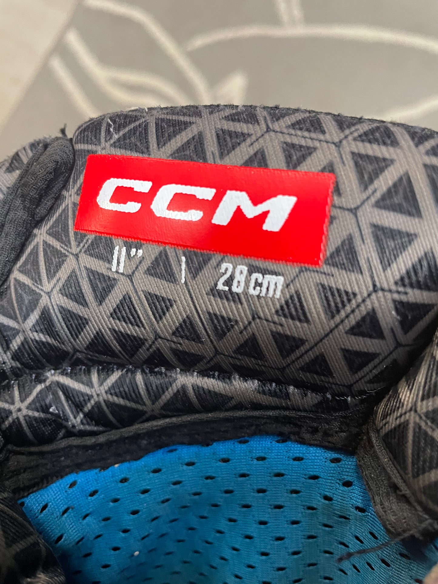 CCM Jetspeed FT6 11”