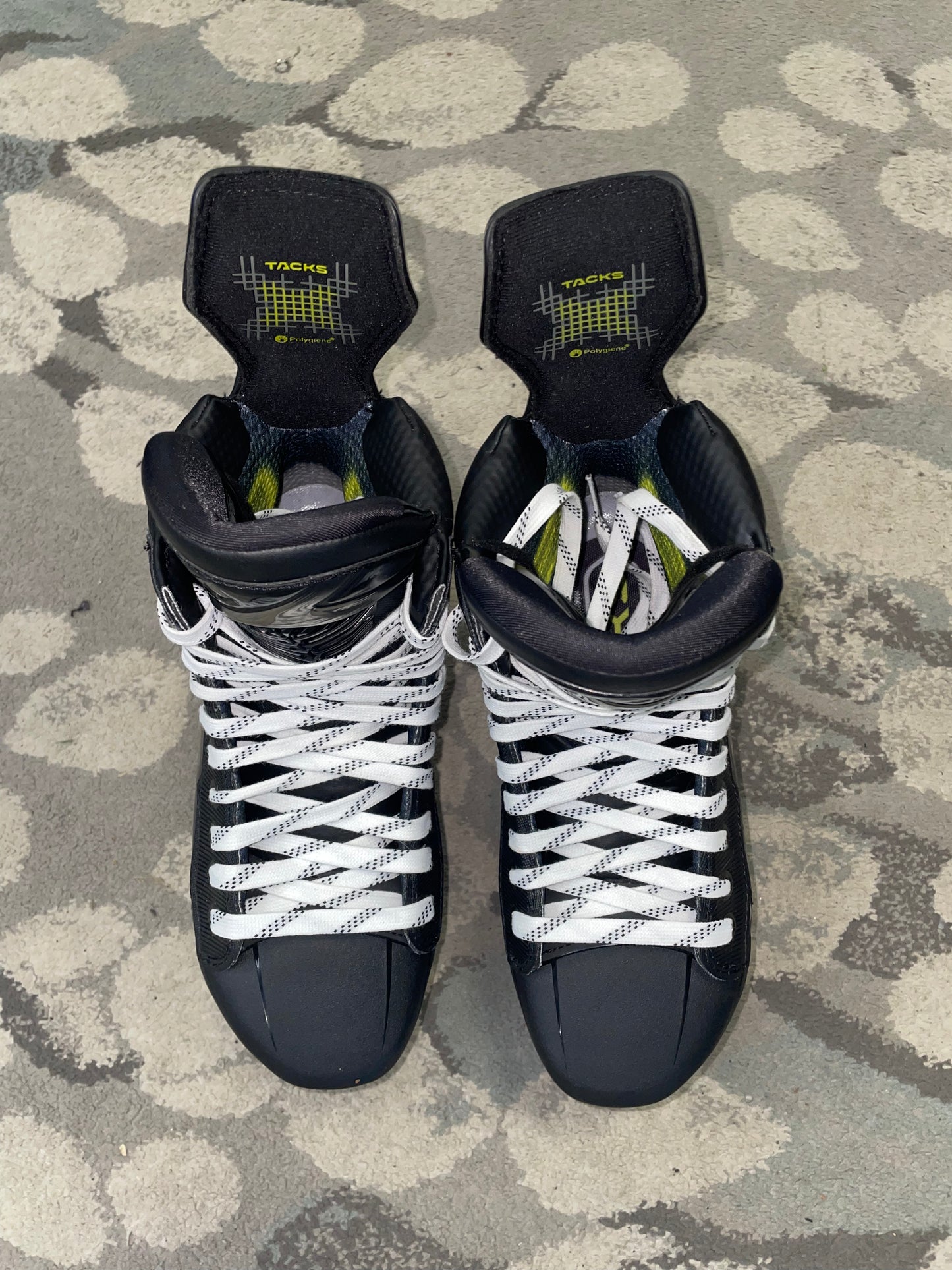 CCM XF Pro lesti: regular koko 8/43