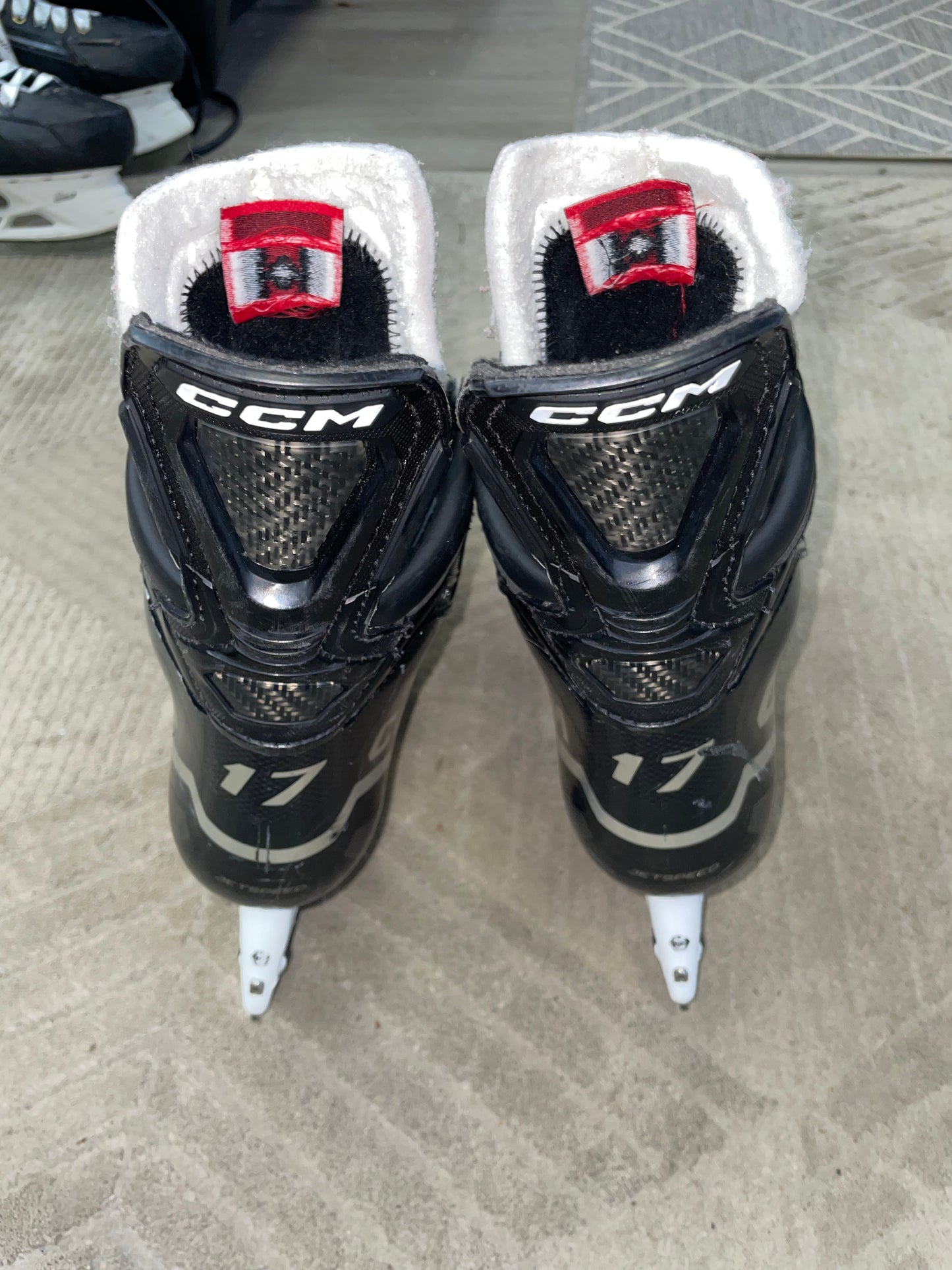 CCM FT6 Pro koko 8/43