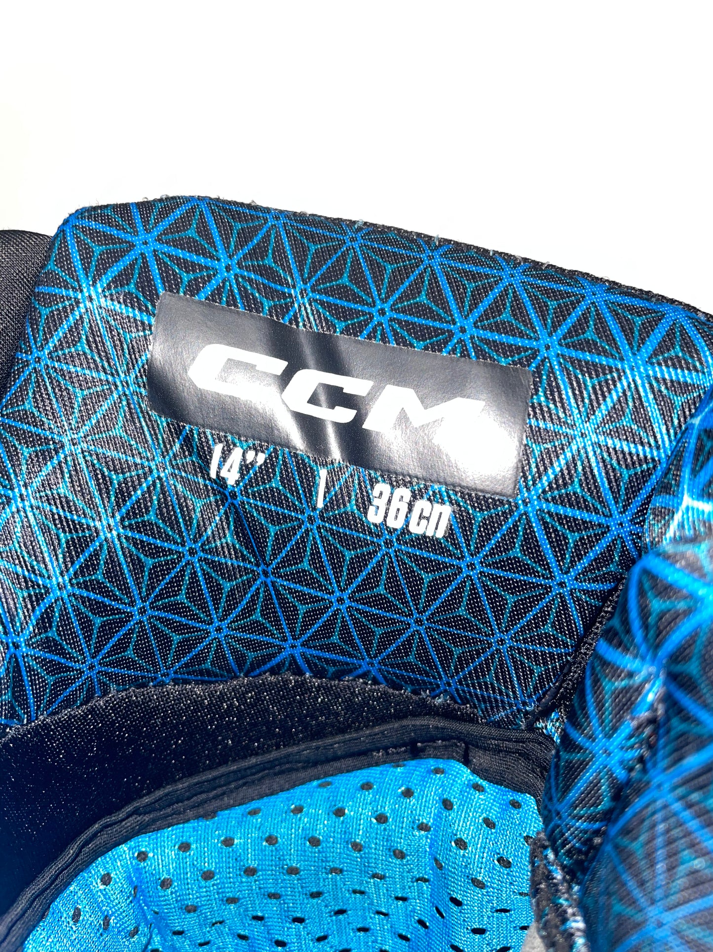 CCM FT8 pro hanskat 14”