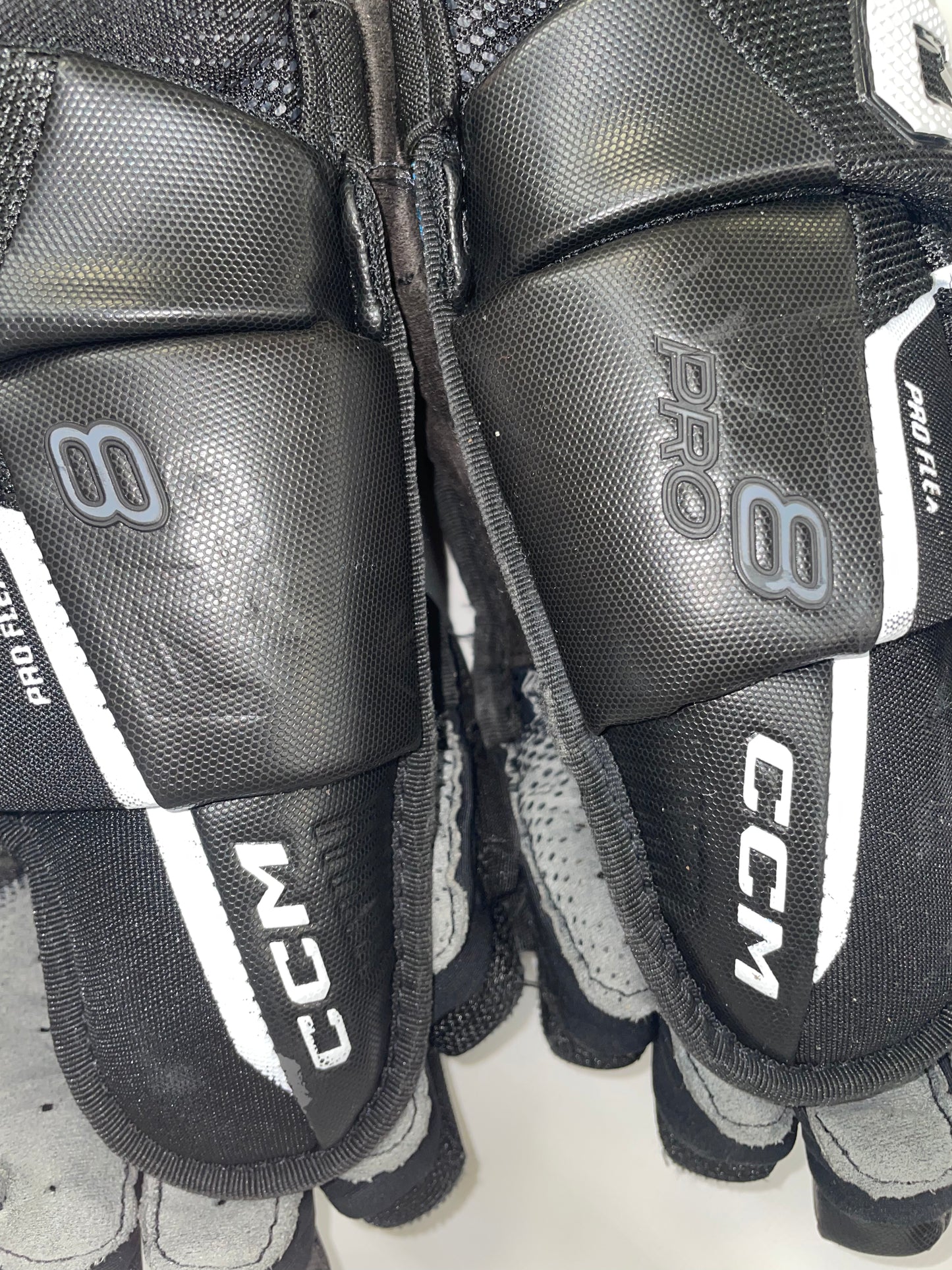 CCM FT8 pro hanskat 14”