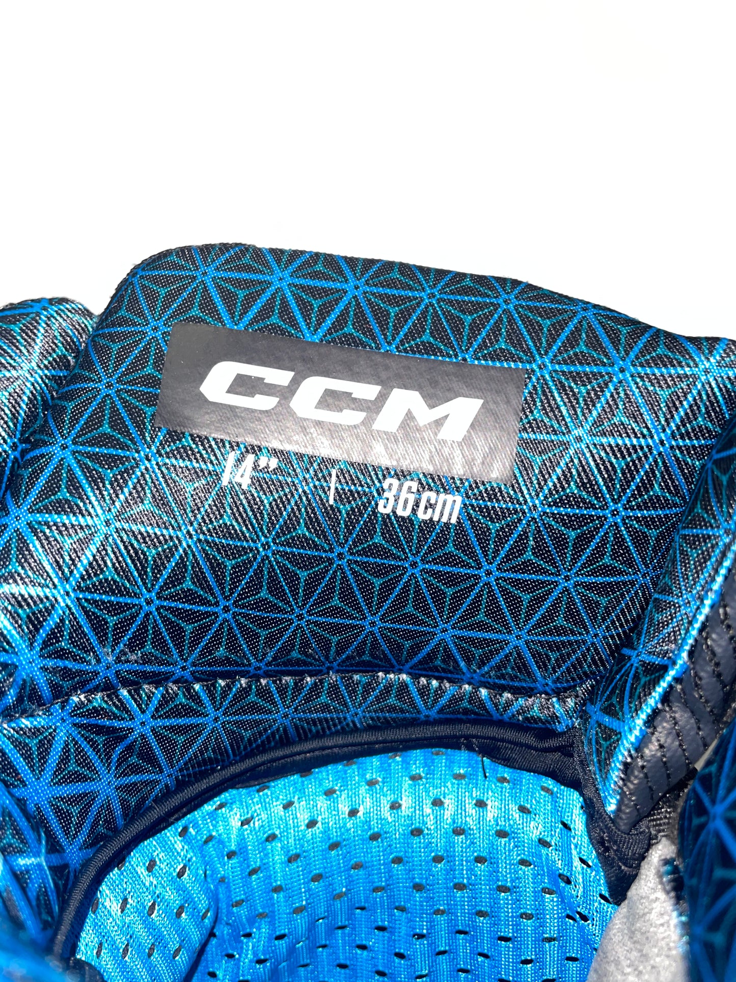 CCM FT8 pro hanskat 14”