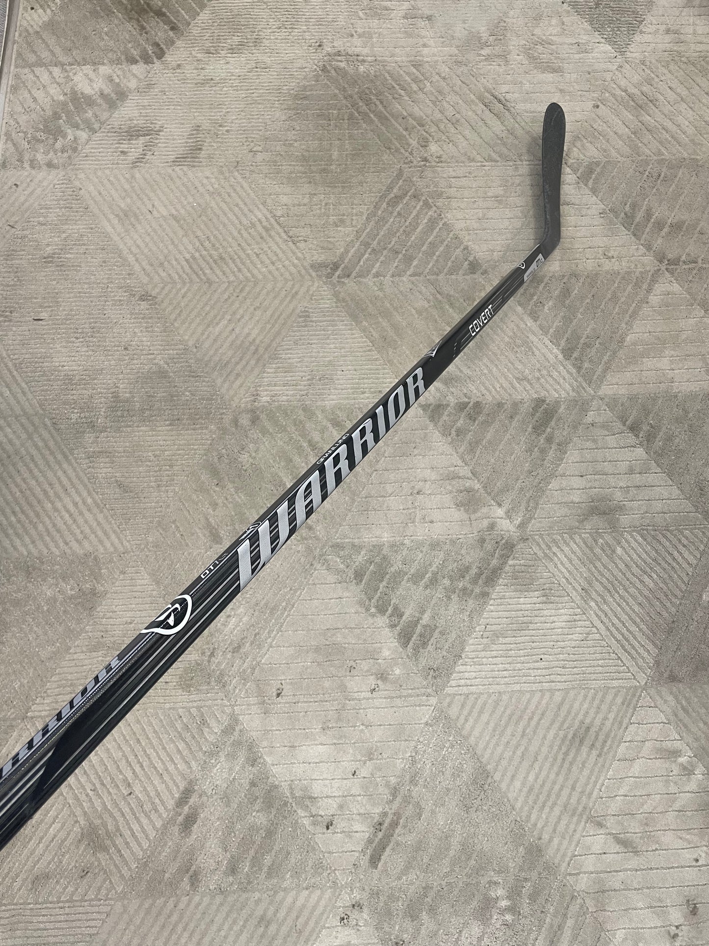 Warrior Covert DT1 ”Granlund” nimikirjoituksella