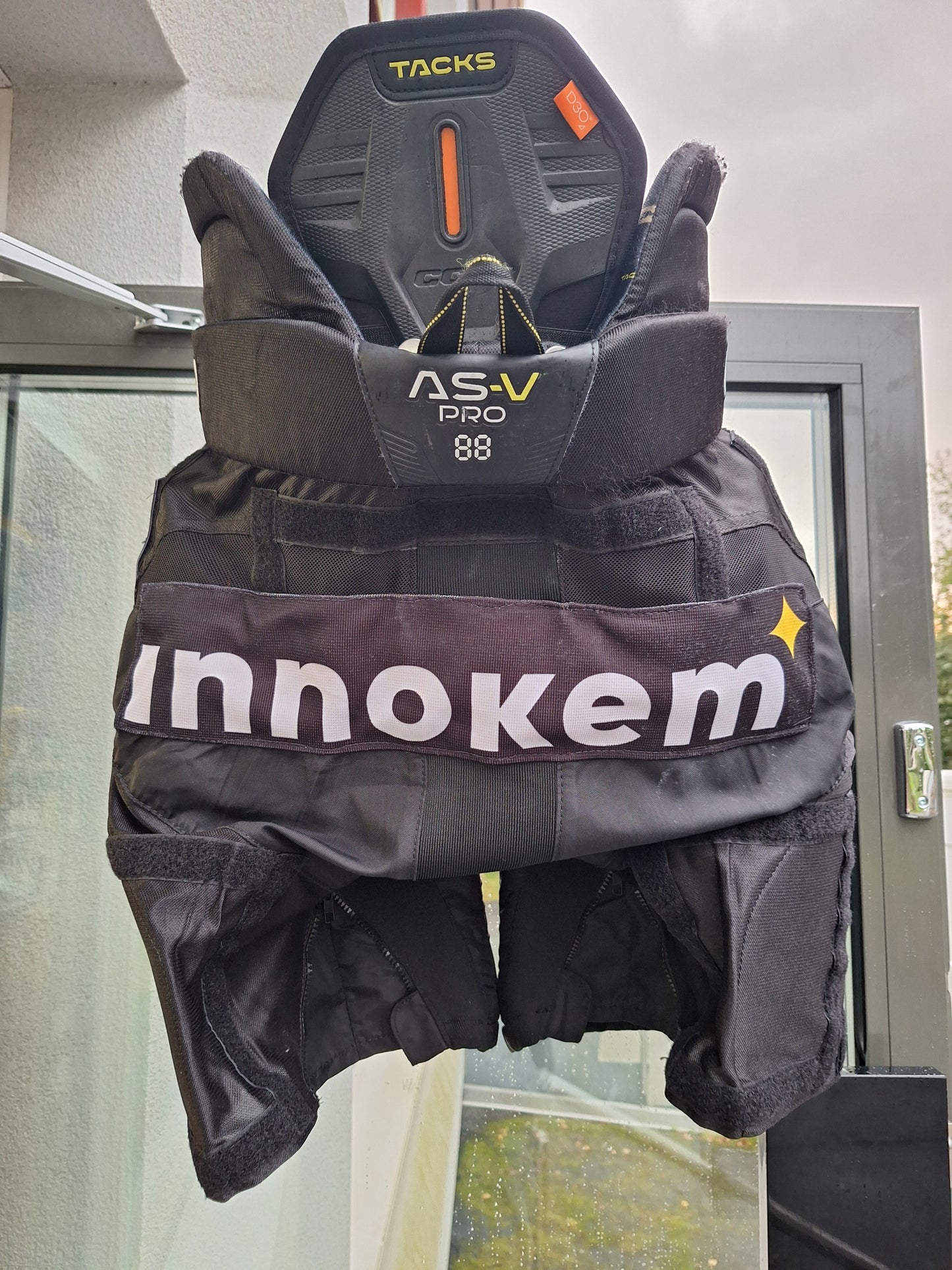CCM Tacks AS-V Pro koko Sr L