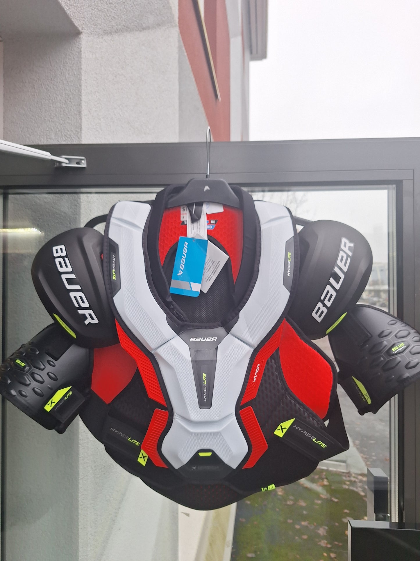 Bauer hyperlite Sr L