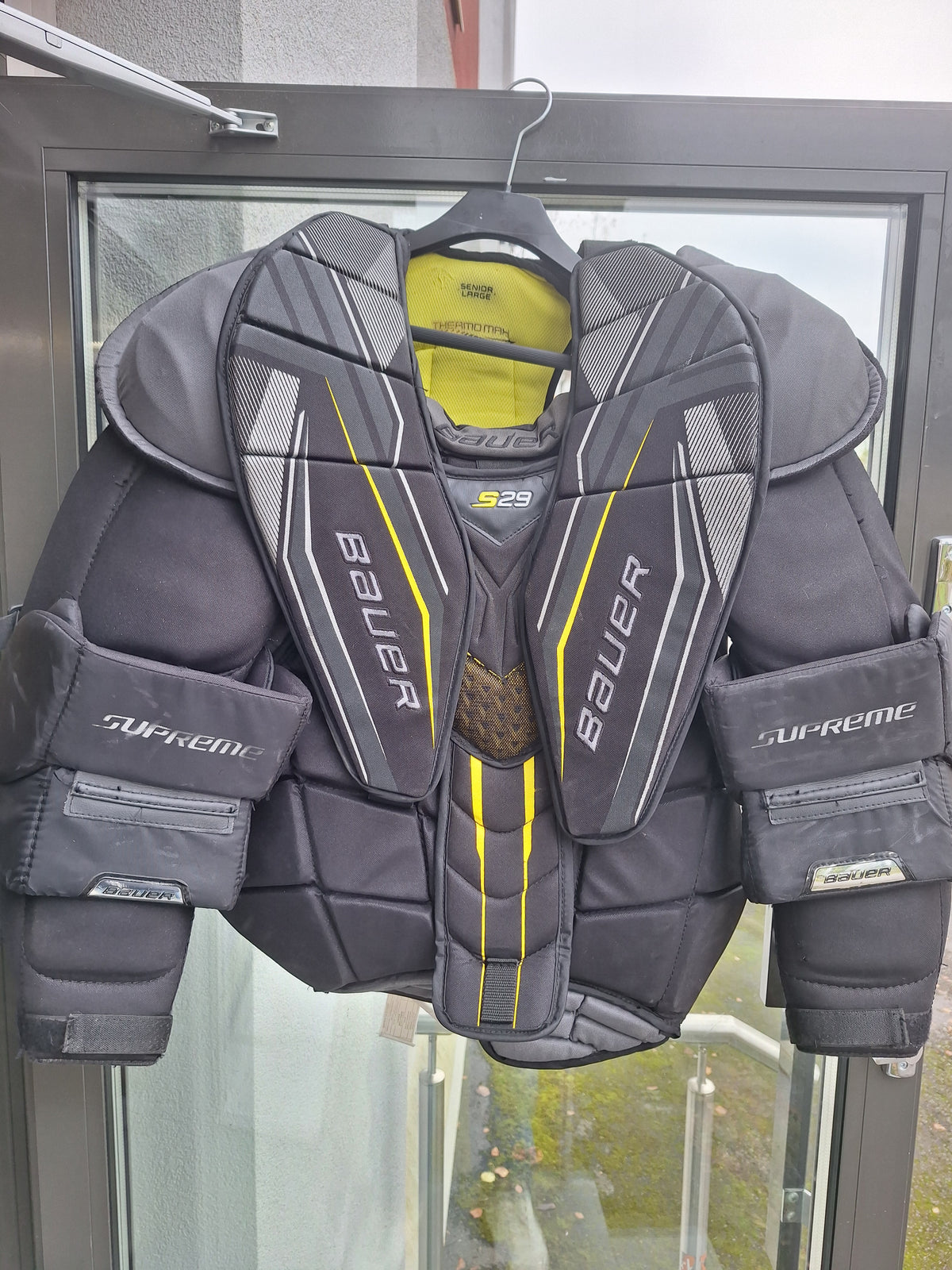 Bauer S29 koko Sr L kunto ok