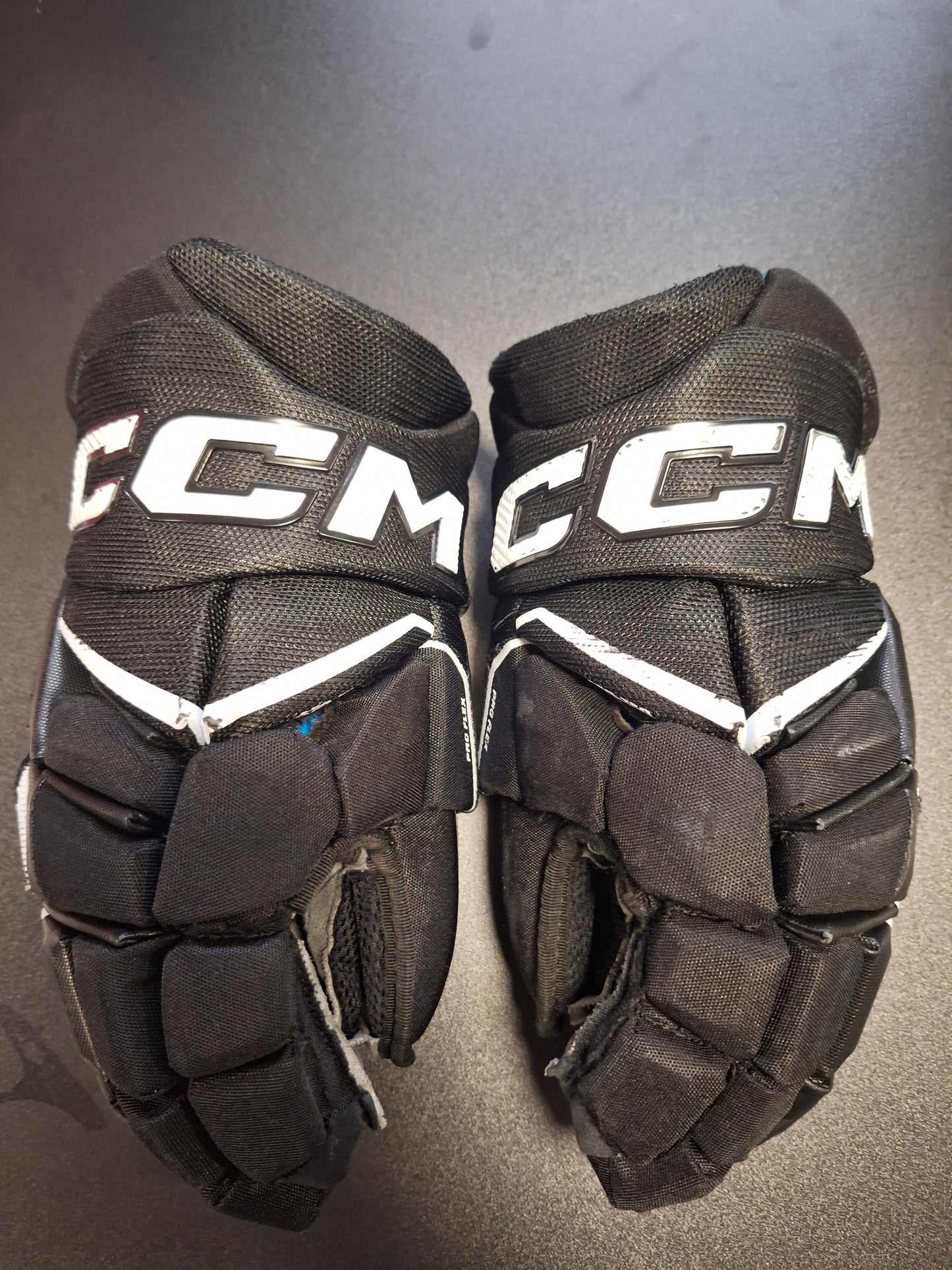 CCM FT8 Pro koko 14" ( käytetyt )