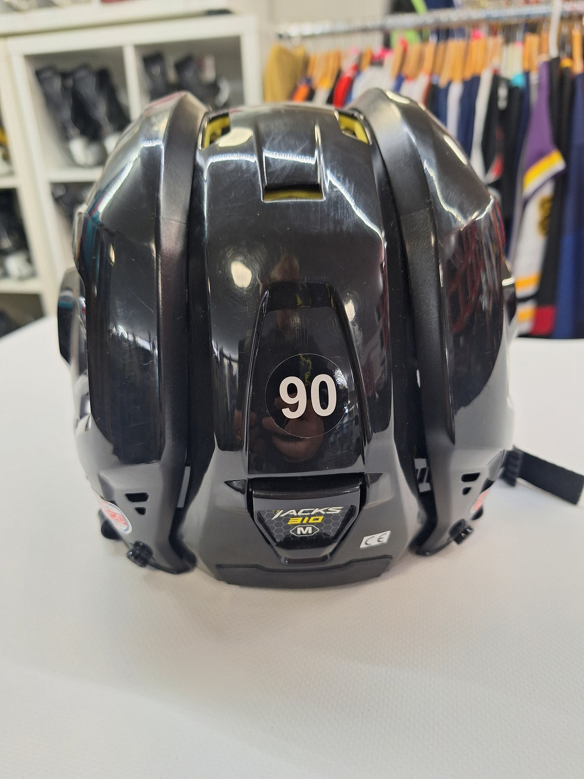 CCM 310 koko M kypärän kunto hyvä. Kypärässä kiinni frontier huurtumaton uuso visiiri.
