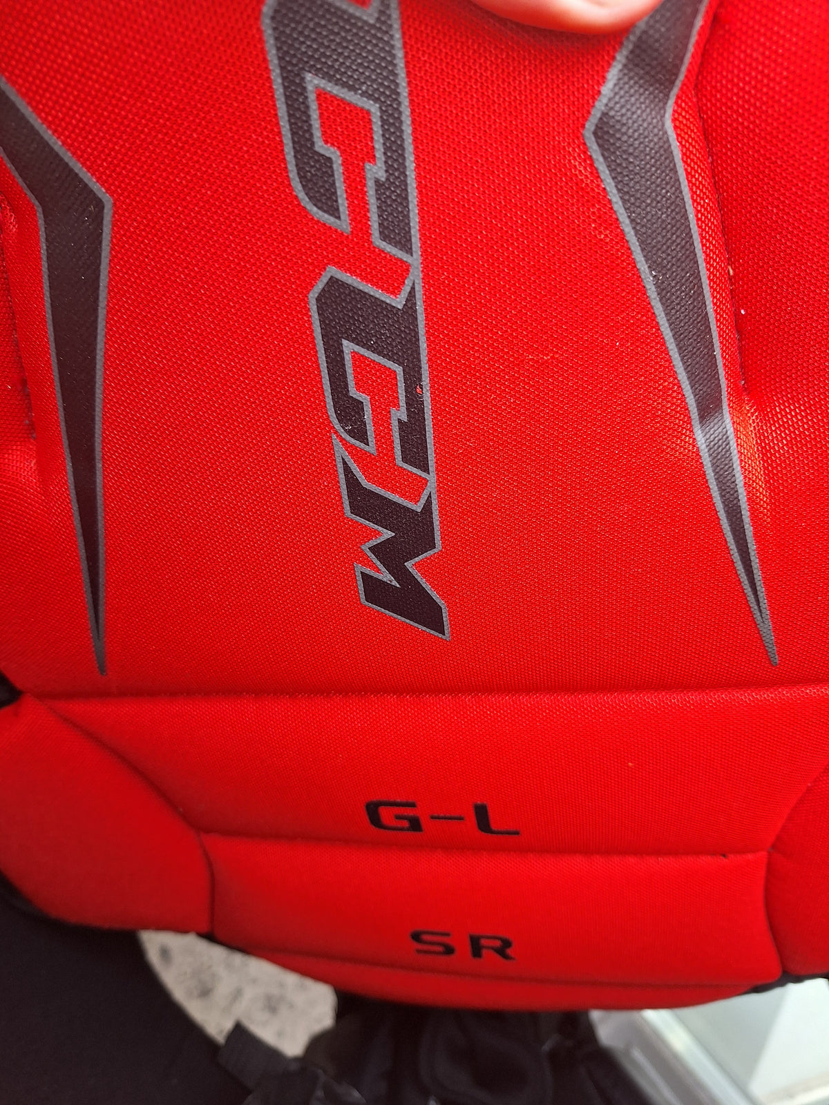 CCM Eflex xtreme E 1.9 kunto hyvä koko Sr L